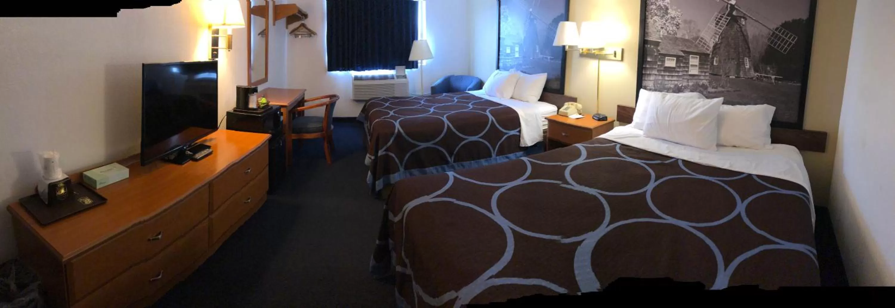 Queen Room - Non-Smoking in Super 8 by Wyndham Montgomery Maybrook