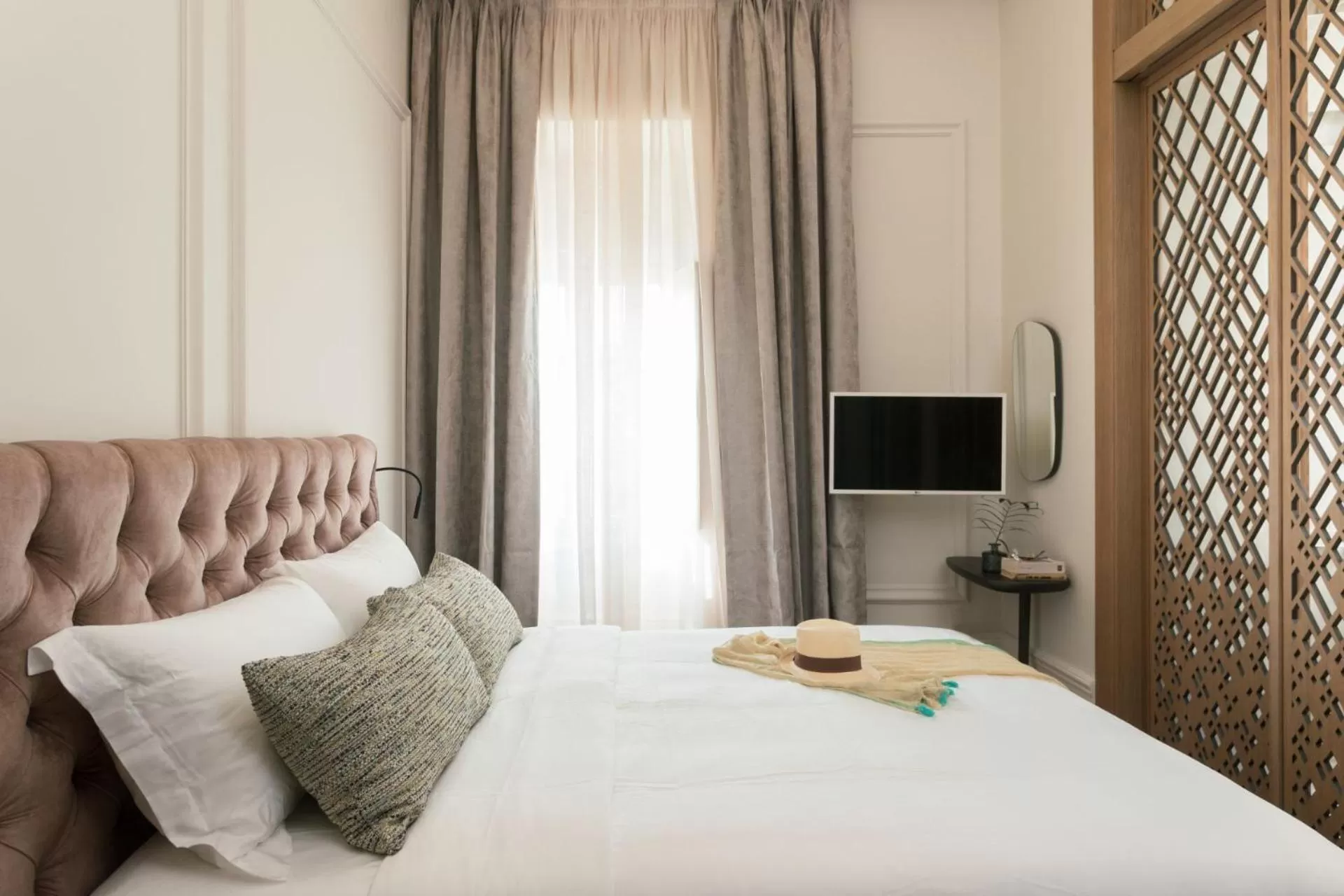 Standard King Room in Castro Hotel Syros