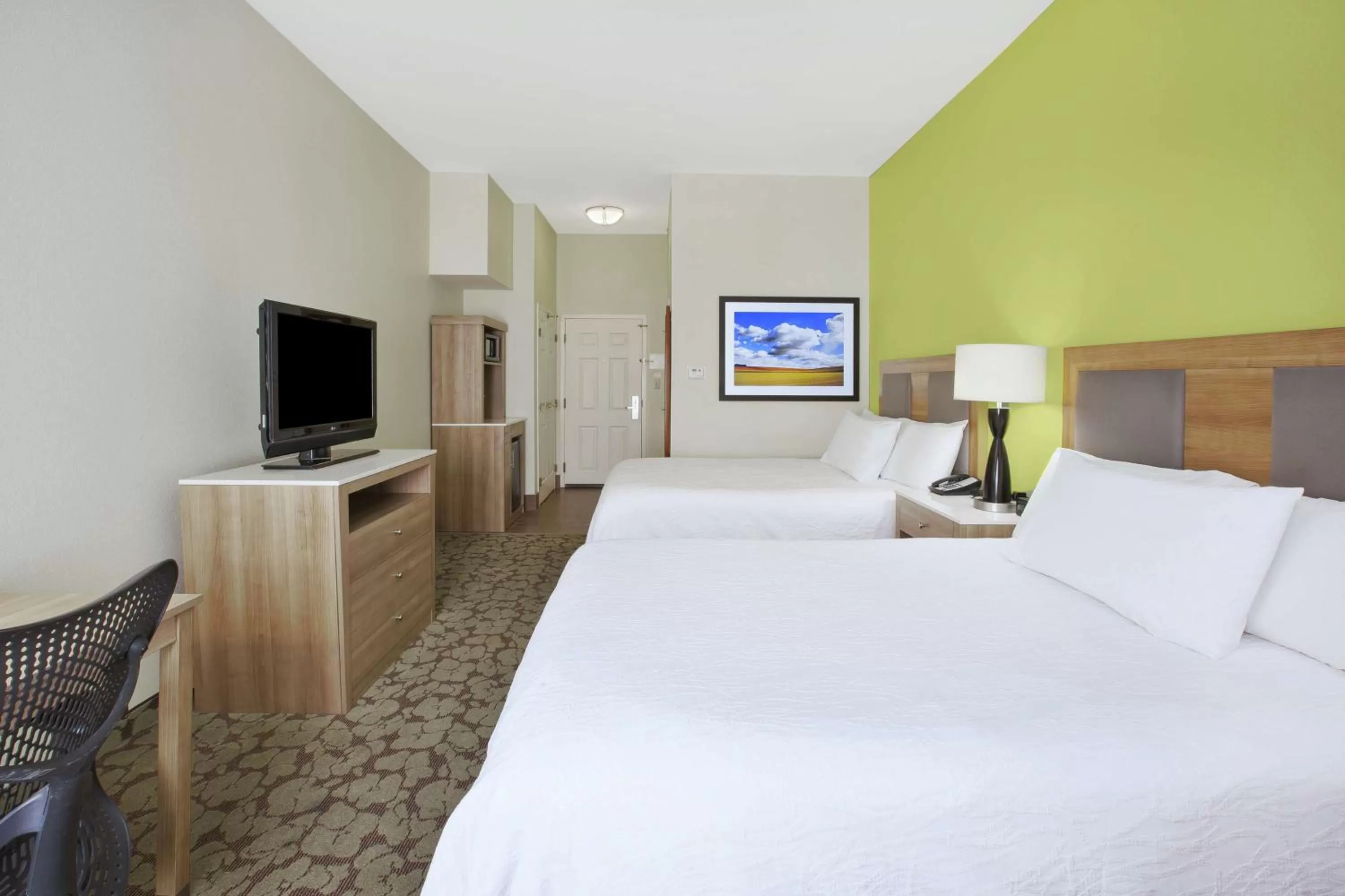 Queen Room with Two Queen Beds and Bath Tub - Mobility/Hearing Accessible in Hilton Garden Inn Wichita