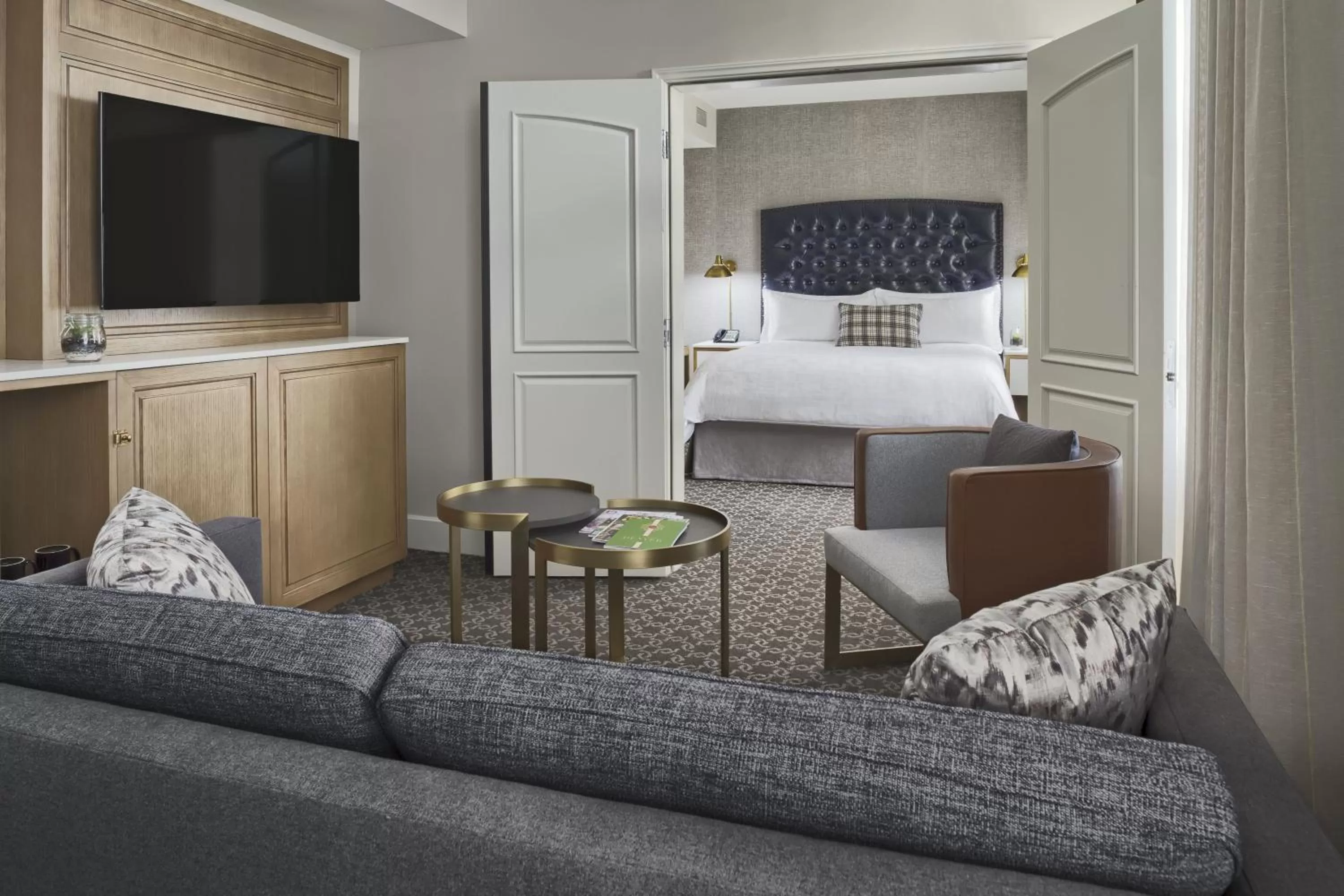 One-Bedroom Suite in Hotel Teatro