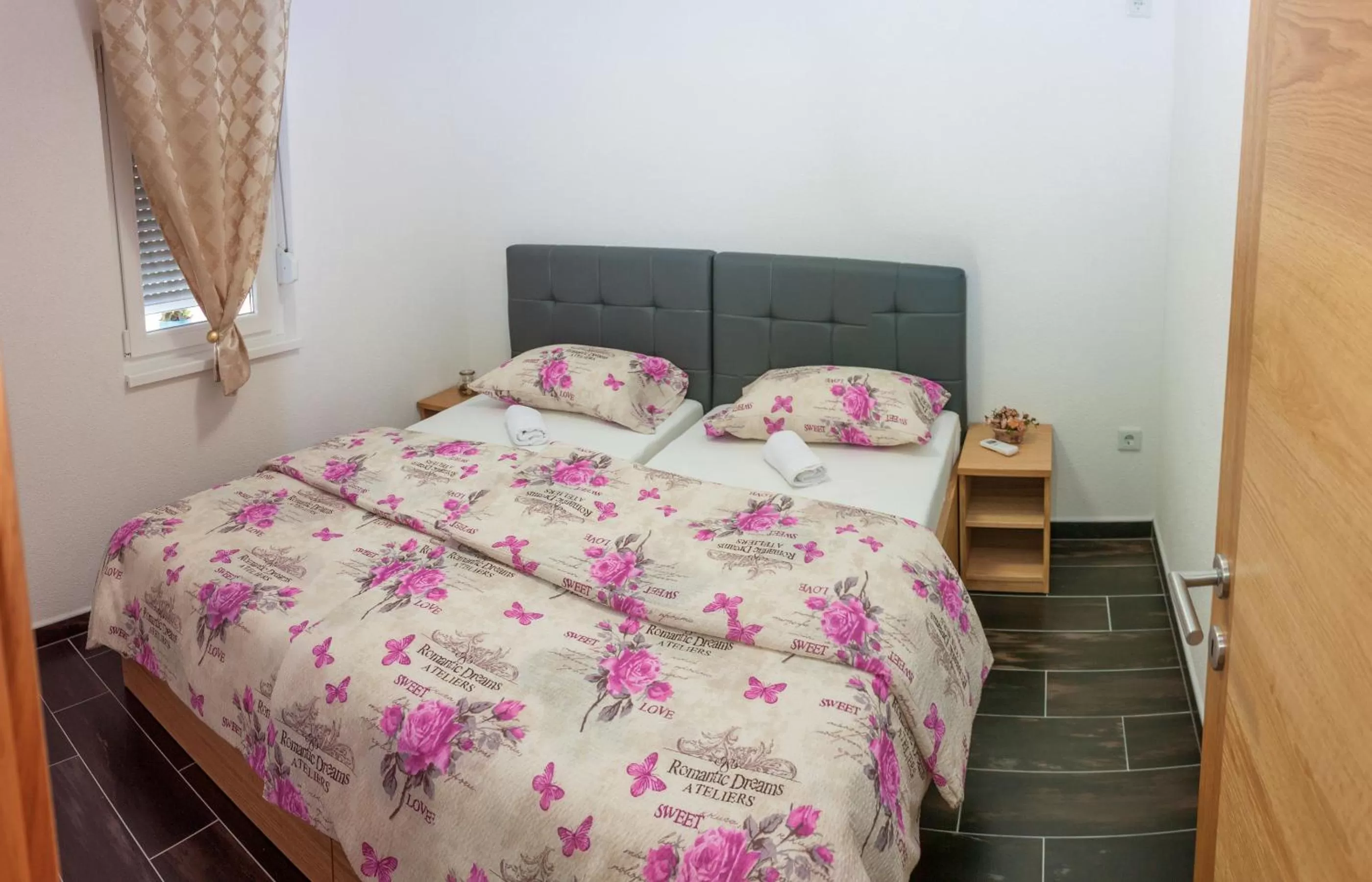 Deluxe Double or Twin Room in Villa Maja