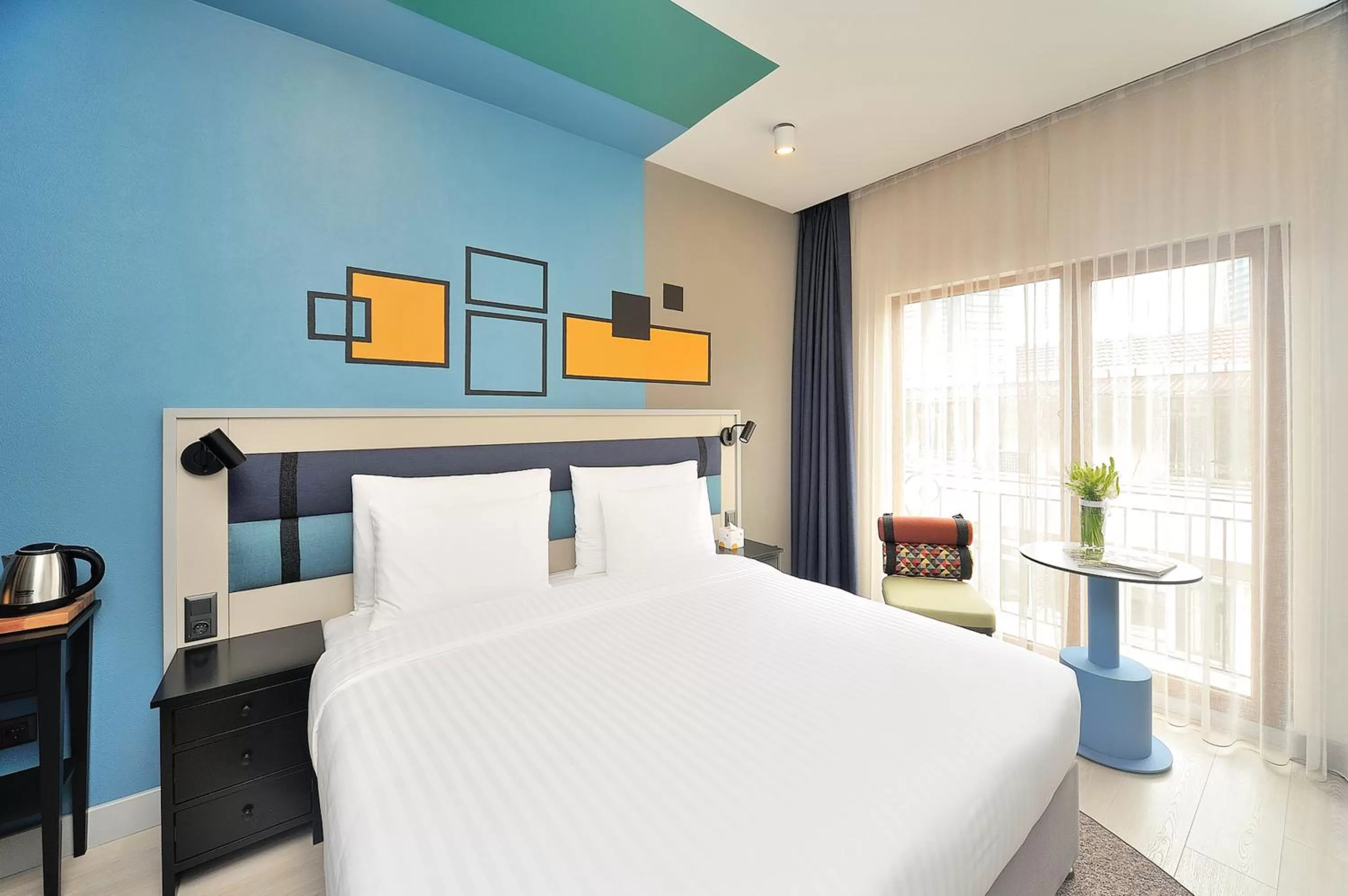 Standard King Room (nonsmoking) in Stayso by Cloud7 Hotels