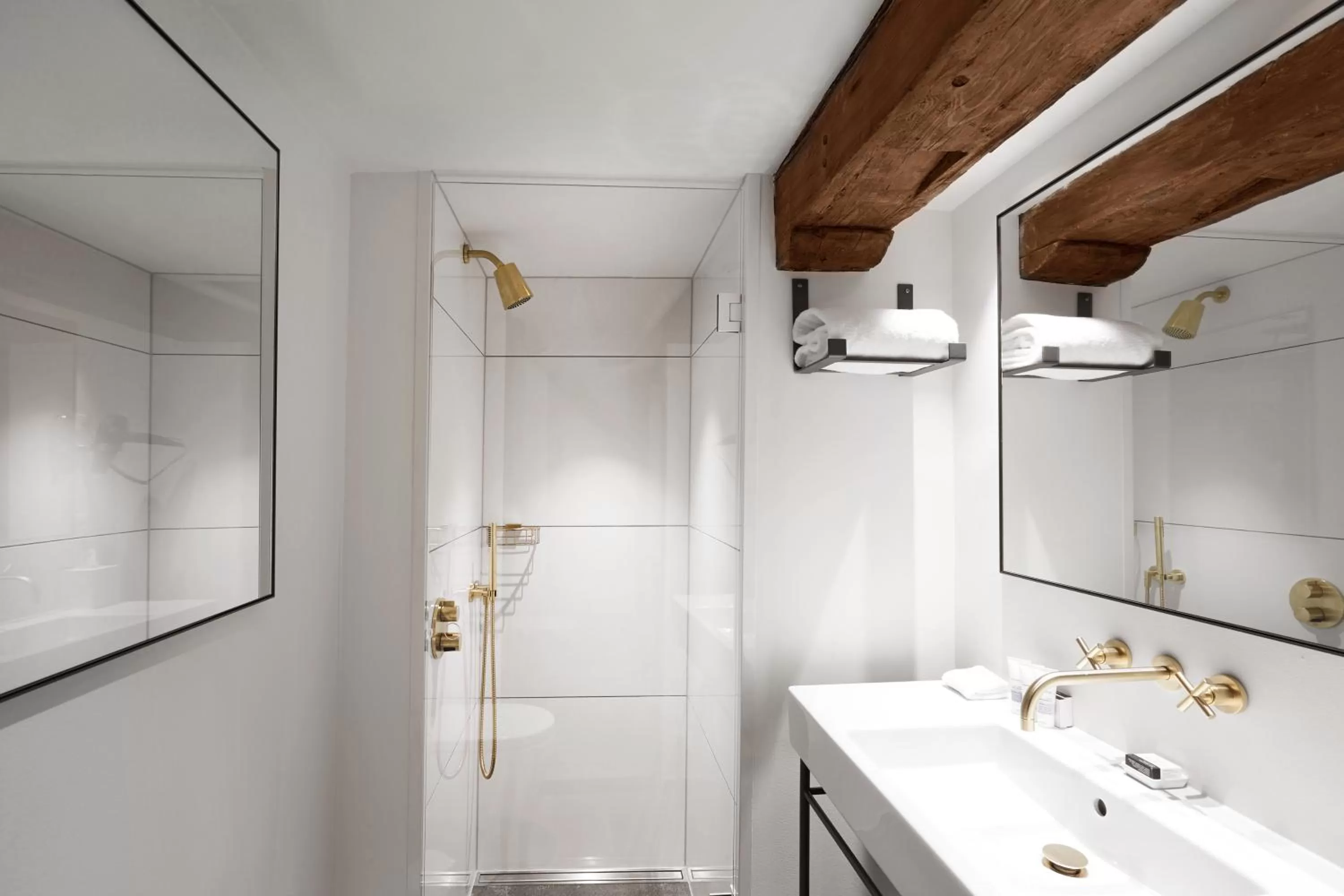 Executive Double Deluxe Room in 71 Nyhavn Hotel