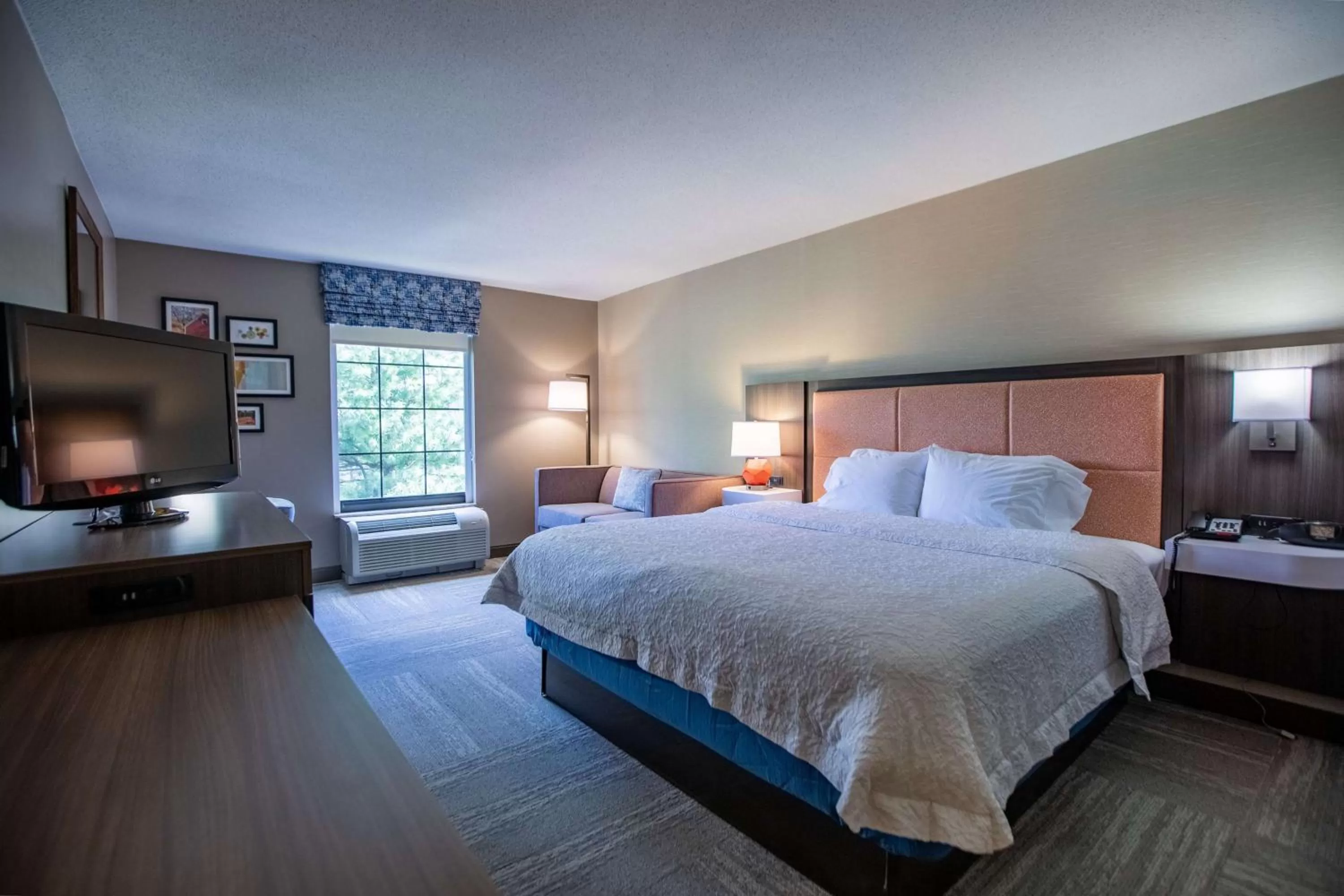 King Room with Sofa Bed and Study - Non-Smoking in Hampton Inn Hadley-Amherst Area
