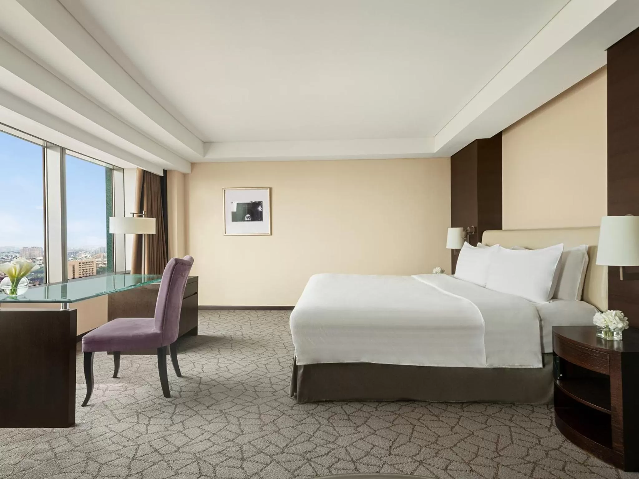 Horizon Deluxe King Room with Horizon Club Lounge Access in Shangri-La Far Eastern Tainan