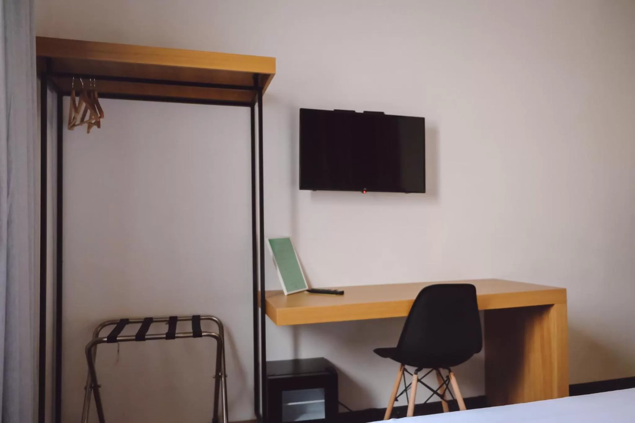 Budget Double Room in Central Lodge Hotel