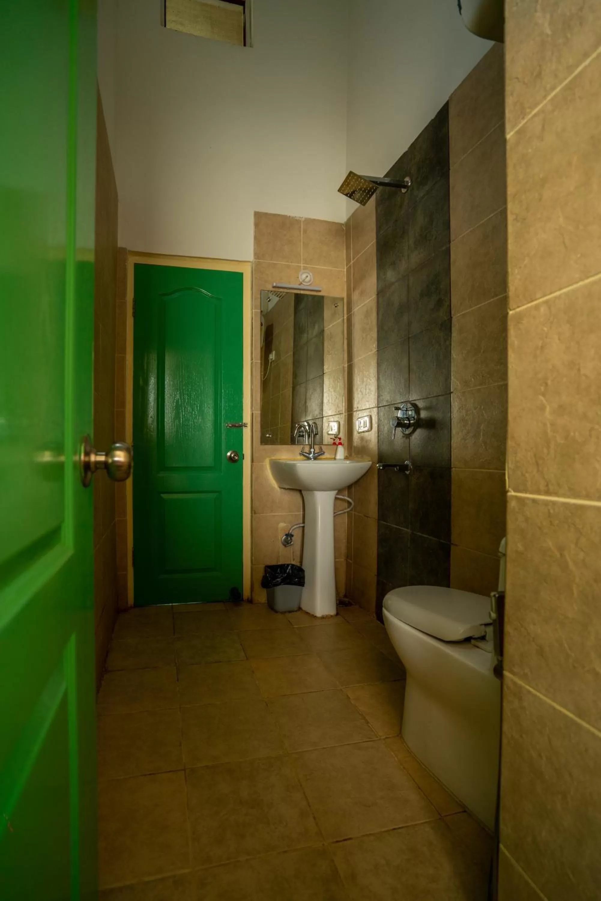 Suite with Lake View in Cottages @ Village