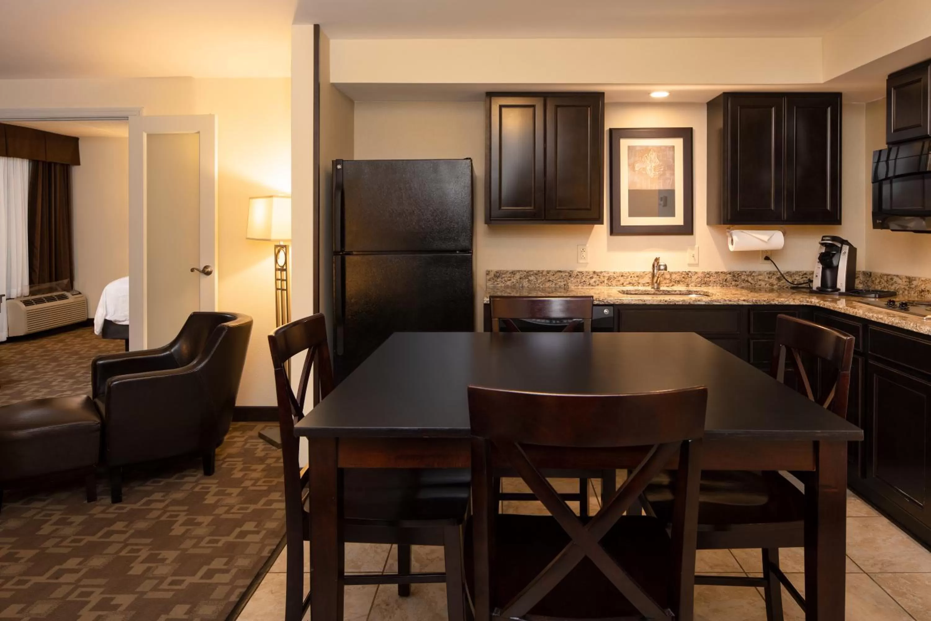 King Suite - Communications Access in Holiday Inn and Suites Charleston West by IHG