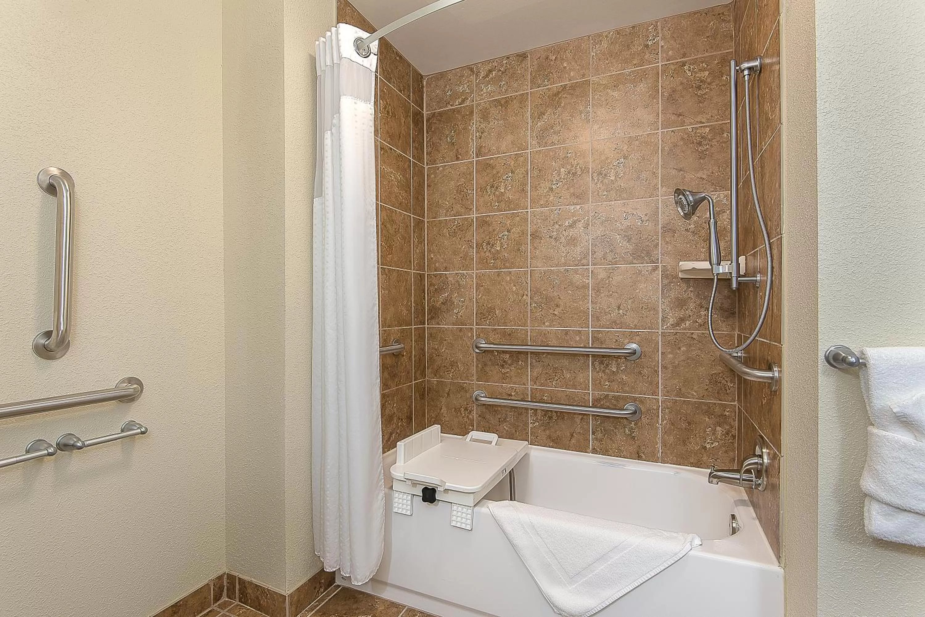 King Room - Disabilty Access in Holiday Inn Express and Suites Lafayette East, an IHG Hotel