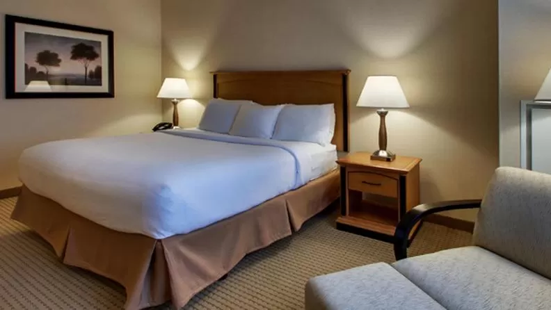 Deluxe King Room in Hollywood Casino Bangor
