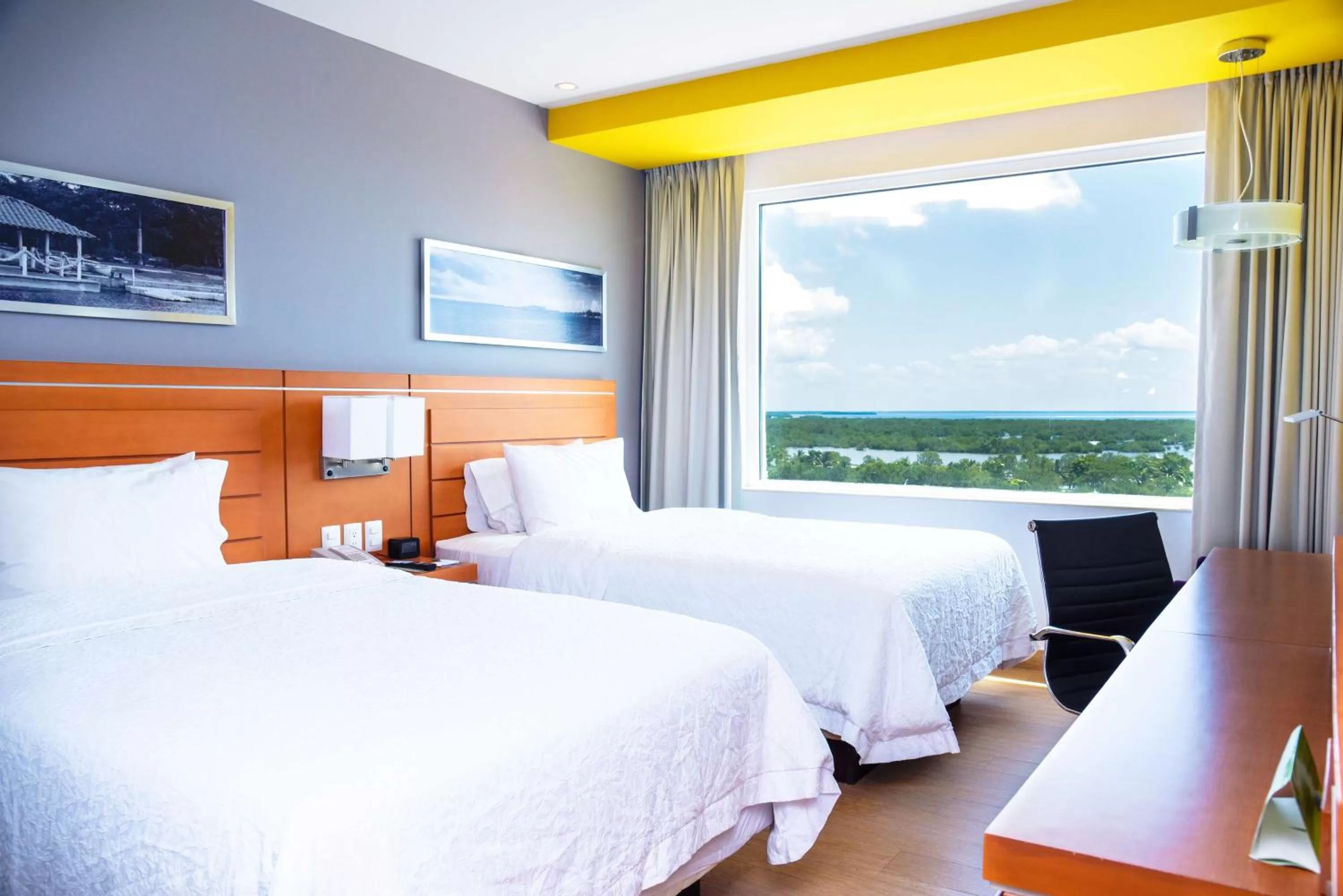 Double Room with Two Double Beds - Non-Smoking in Hampton Inn & Suites by Hilton Paraiso