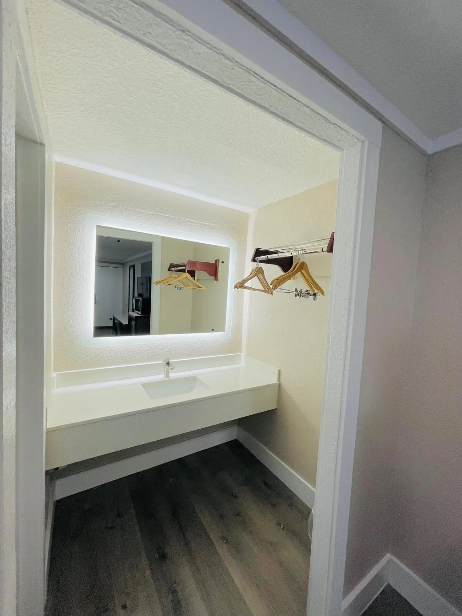 King Room - Non-Smoking in Super 8 by Wyndham Kissimmee-Orlando