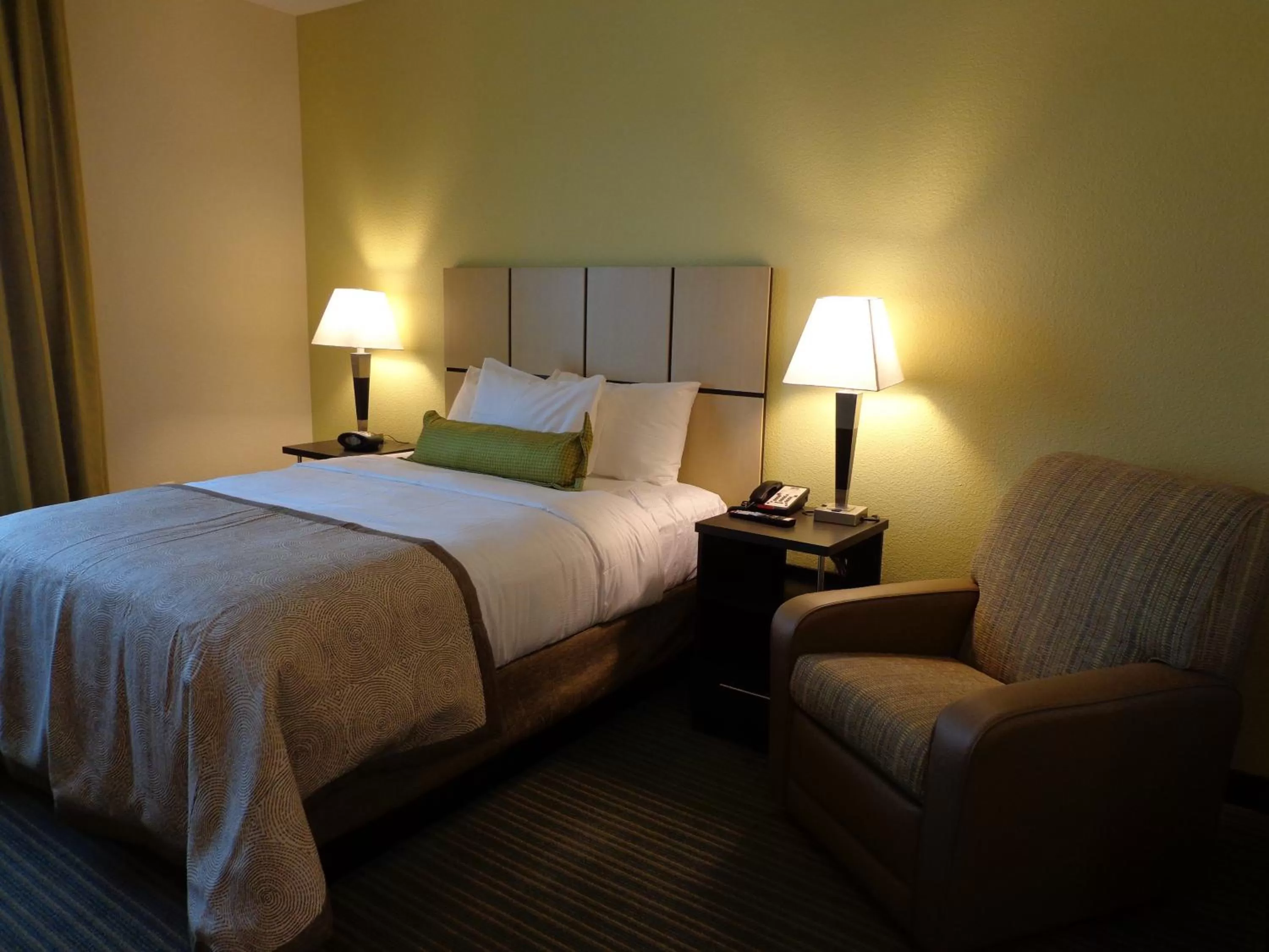 Queen Studio Suite - Communication Accessible in Candlewood Suites Monahans by IHG
