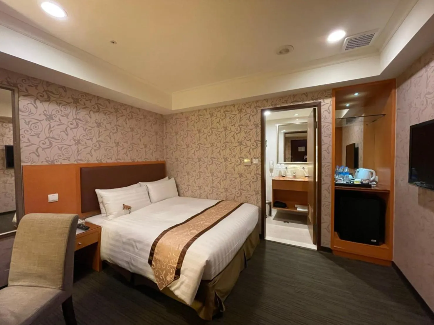 General Double Room without Window in Fuward Hotel Tainan