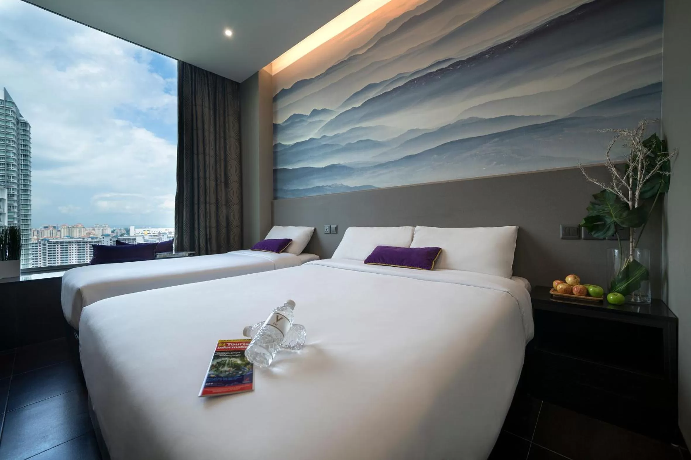 Triple Room in V Hotel Lavender