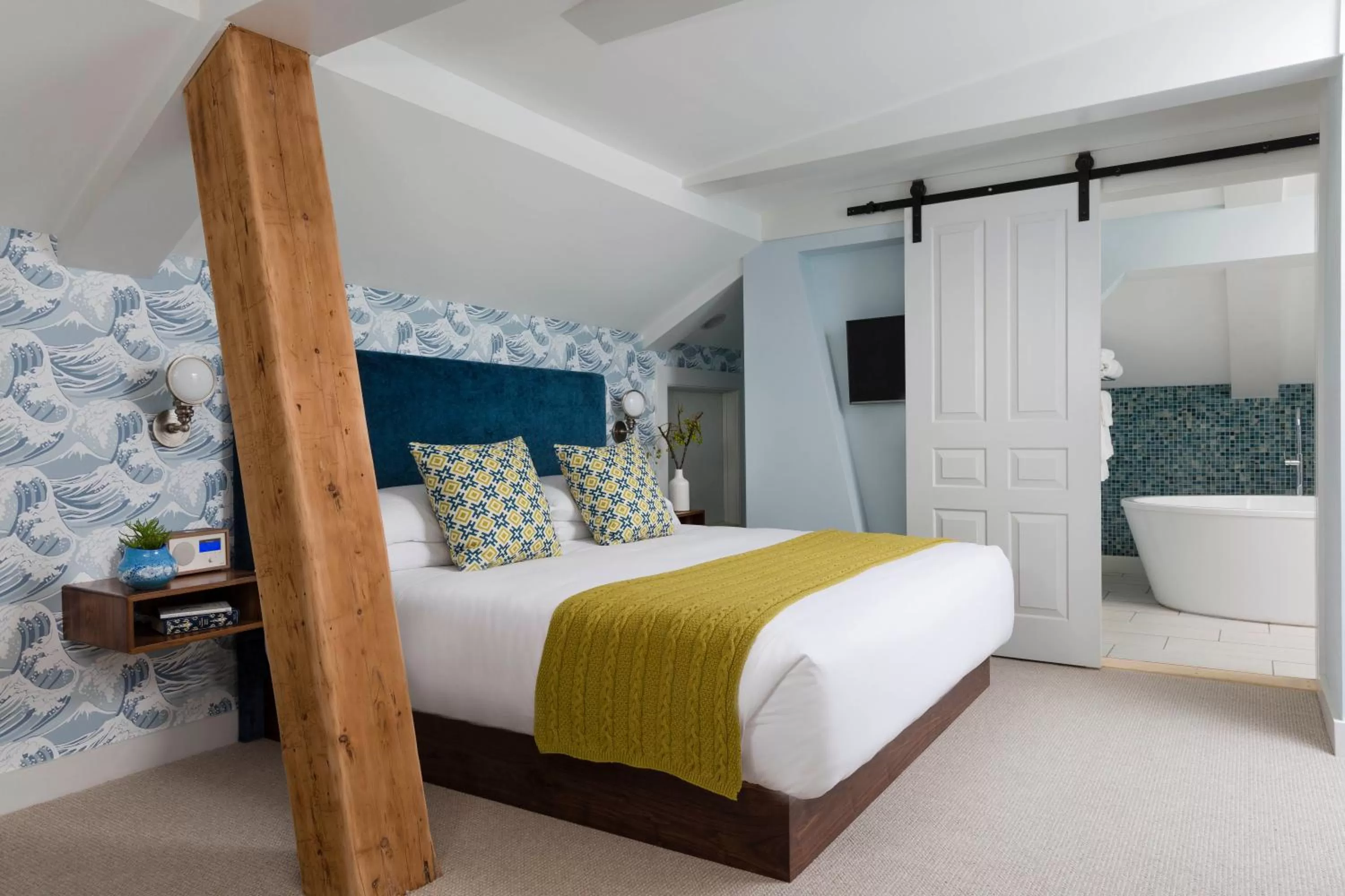 Deluxe King Suite in The Merchant