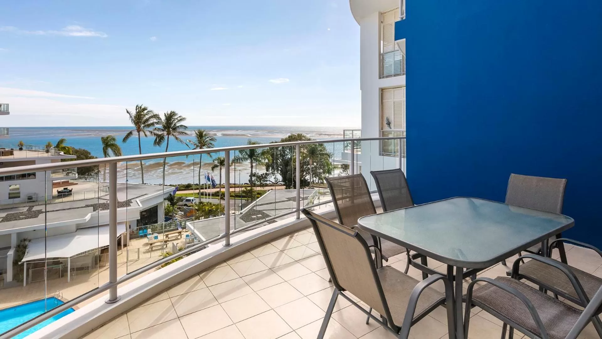 Premier Three-Bedroom Apartment with Ocean View in Oaks Hervey Bay Resort and Spa
