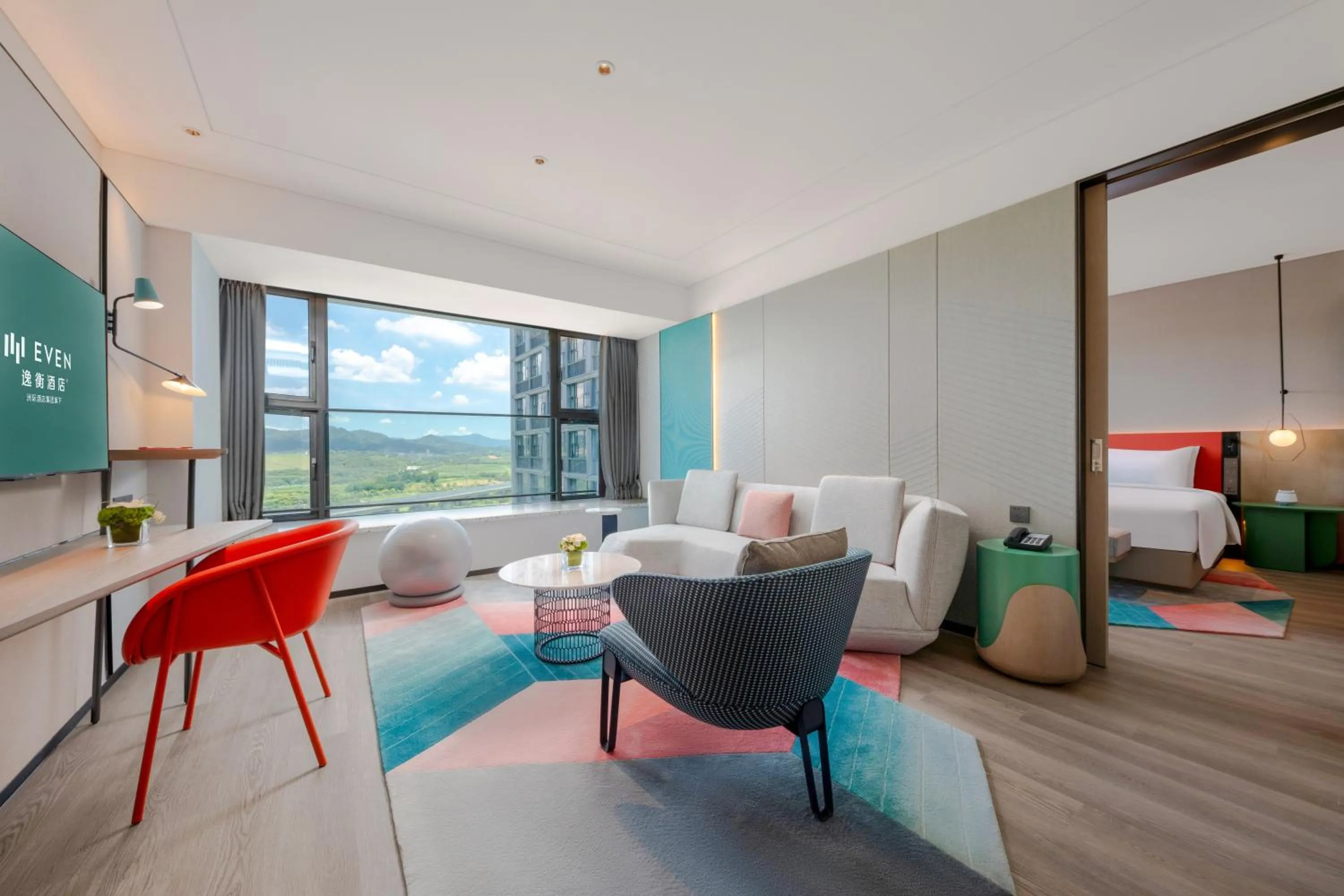 King Suite in EVEN Hotels Shenzhen Guangming Cloud Park by IHG