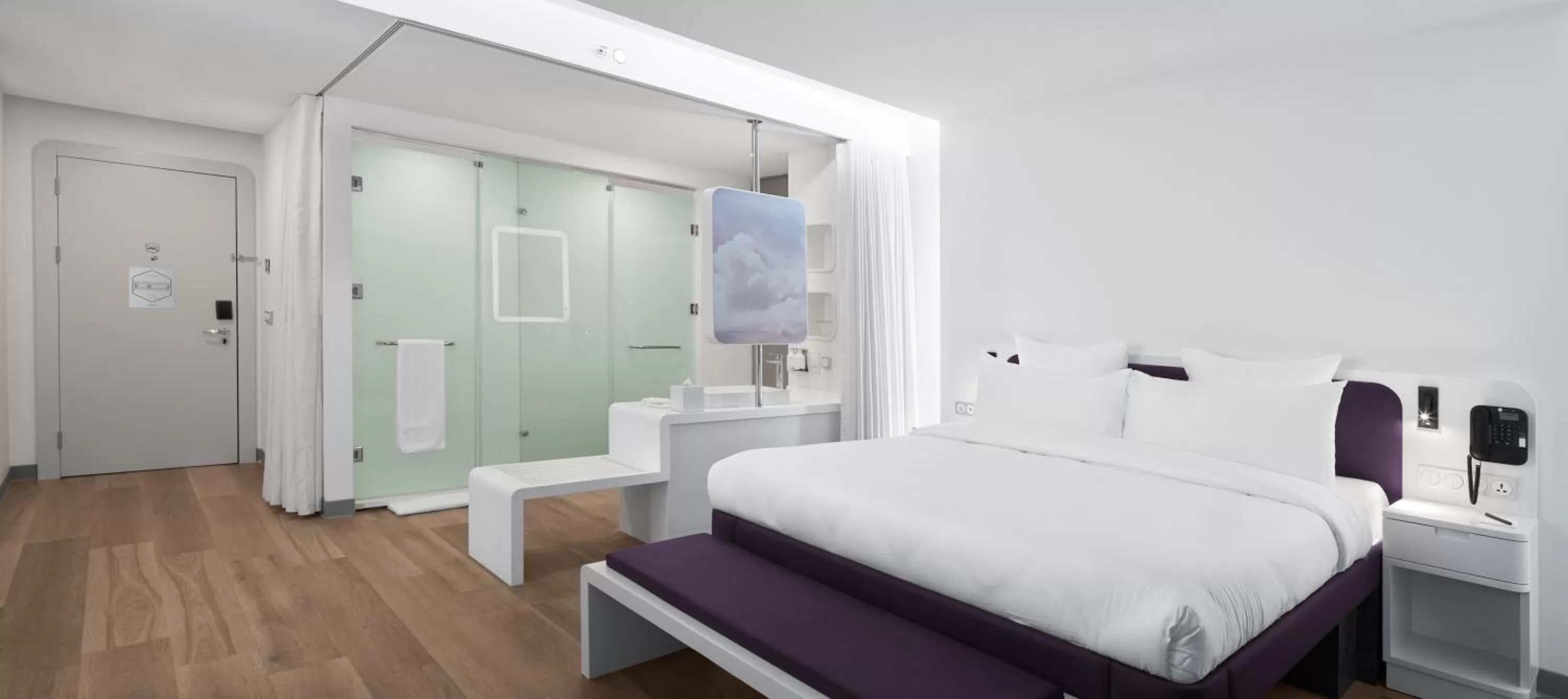 Junior Suite with Kitchenette in YOTEL Istanbul Airport, City Entrance