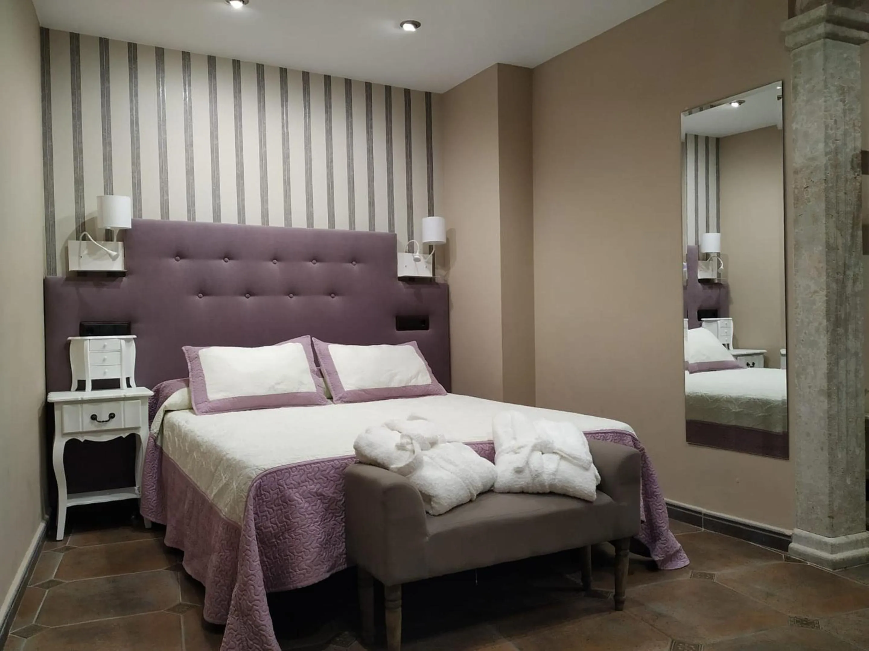 Two-Bedroom Suite with Terrace in Hotel Arcos Catedral