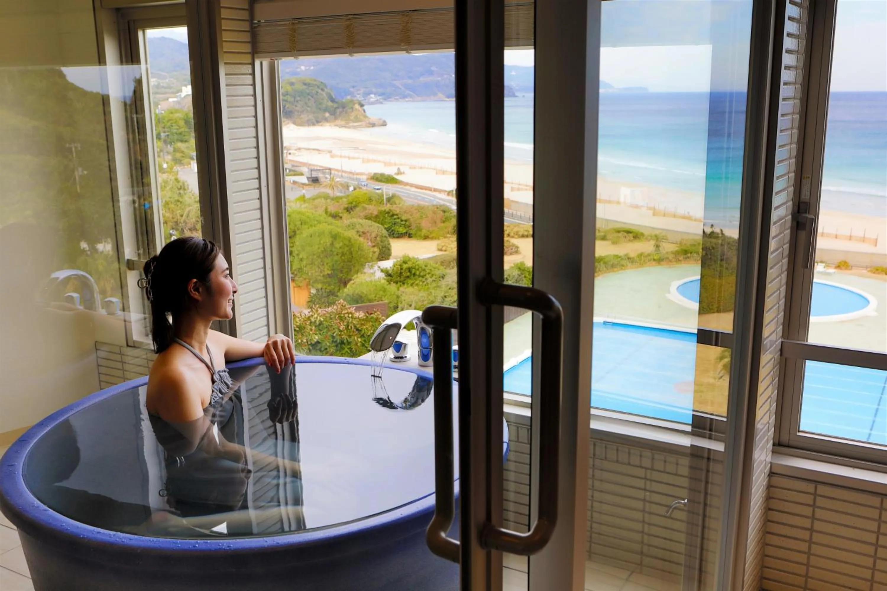 Deluxe Twin Room with Sea View - single occupancy in Hotel Izukyu