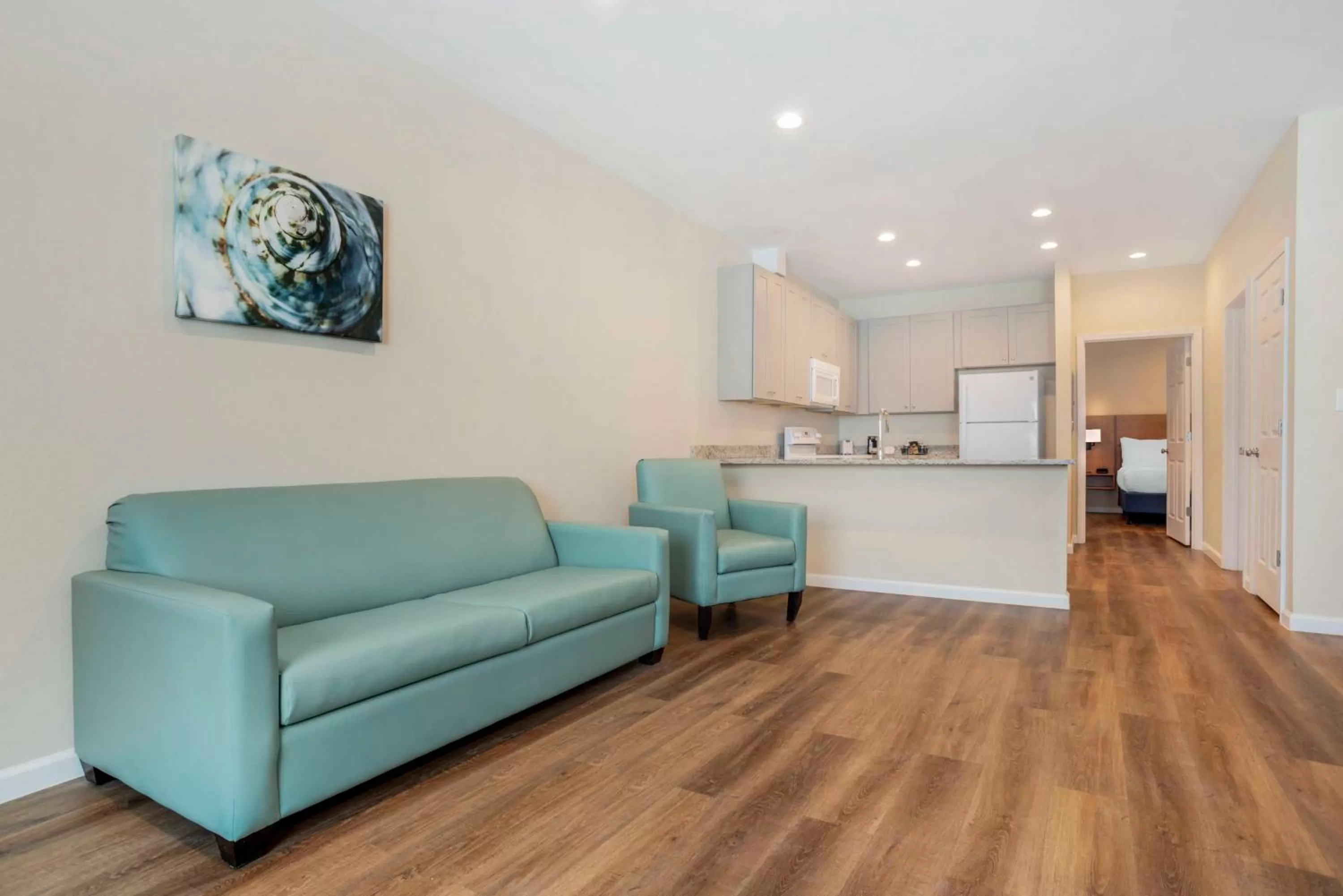 Penthouse Queen Suite with Two Queen Beds and Sofa Bed - Non-Smoking in Chateau Beachfront Hotel, a By the Sea Resort