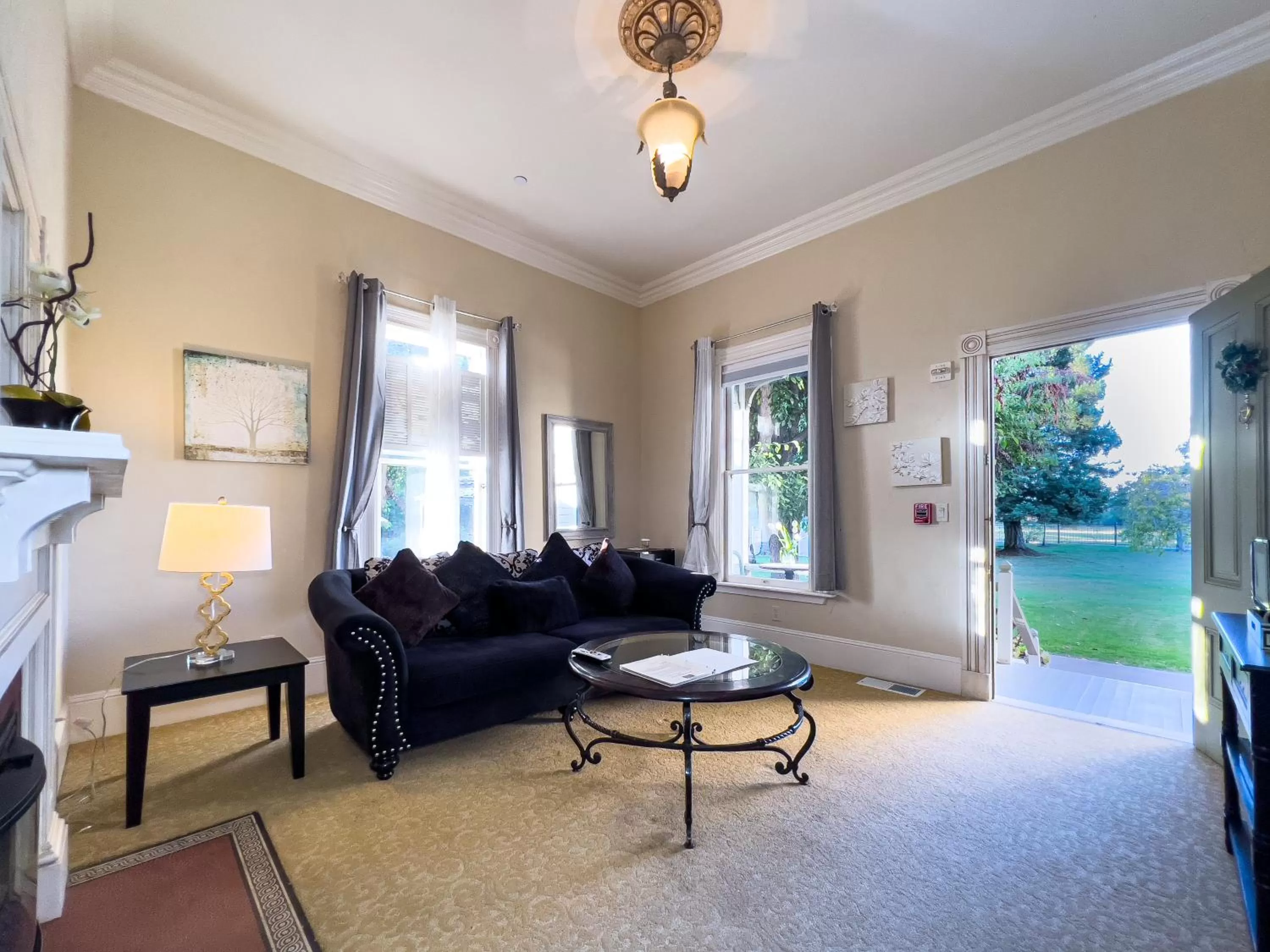 Superior King Room in Chateau Coralini