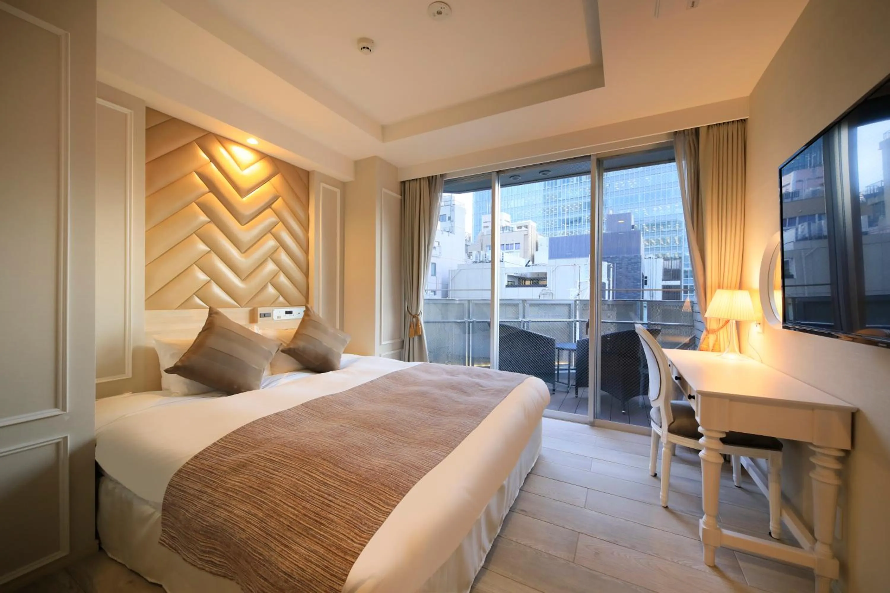 Standard King Room with Balcony - single occupancy - Annex - Non-Smoking in Centurion Hotel Residential Akasaka Station