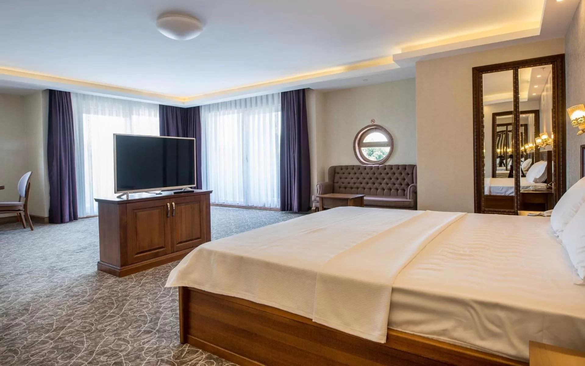 King Suite with Balcony in Helen Troya Hotel Geyikli