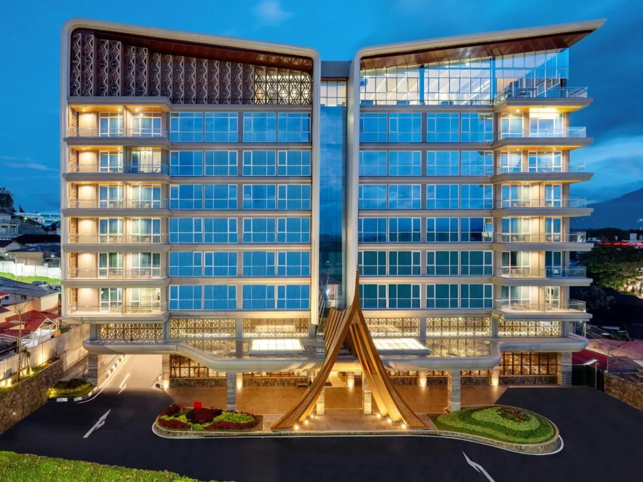 Deluxe Double Room in Hotel Santika Bukittinggi