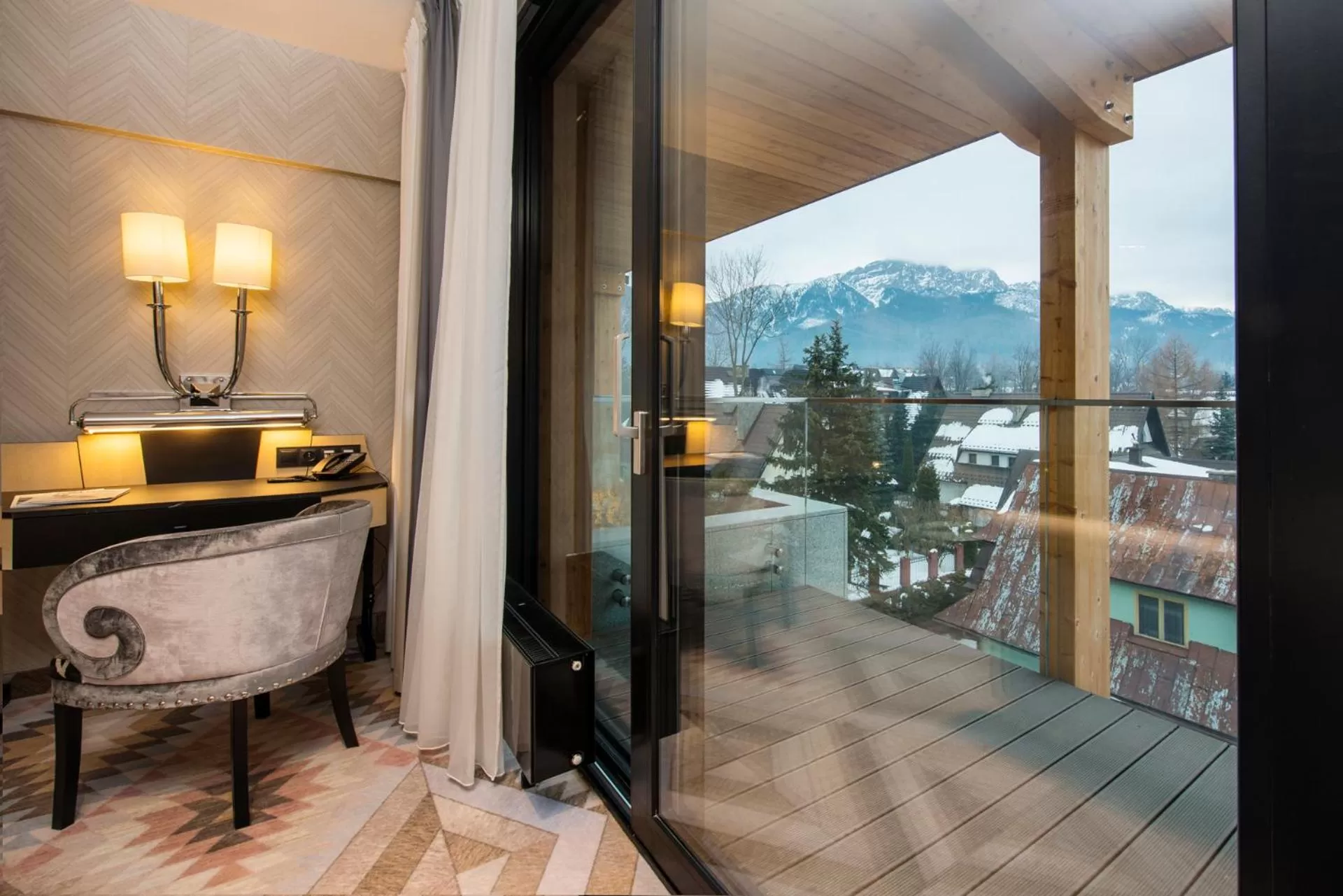 Premium Double or Twin Room with Mountain View in Bachleda Residence Zakopane