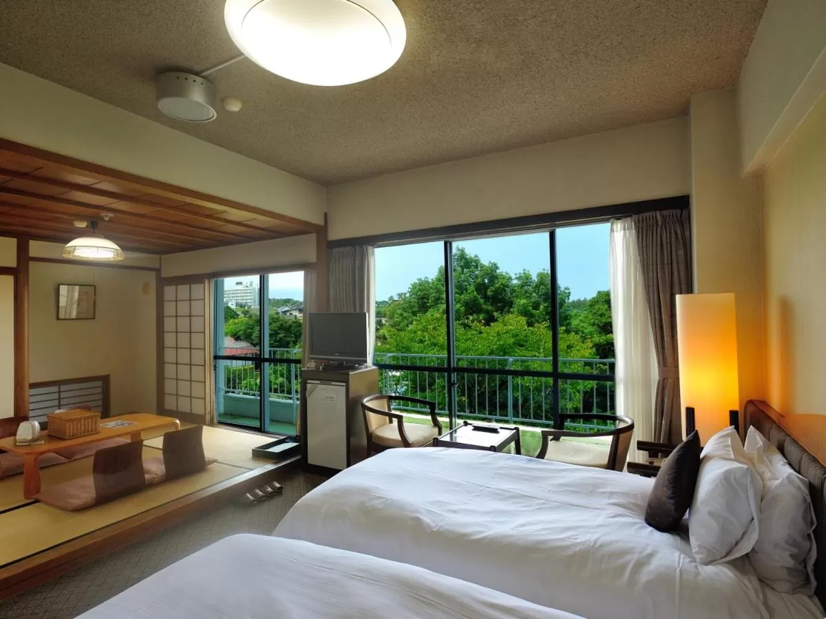 Standard Room with Tatami Area and Landscape View in Ibusuki Royal Hotel