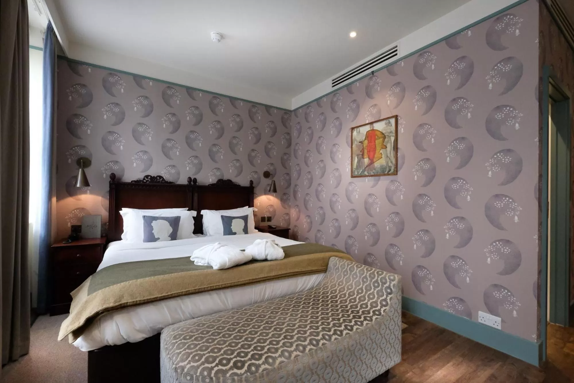 Bloomsbury Bedroom in Morton Hotel
