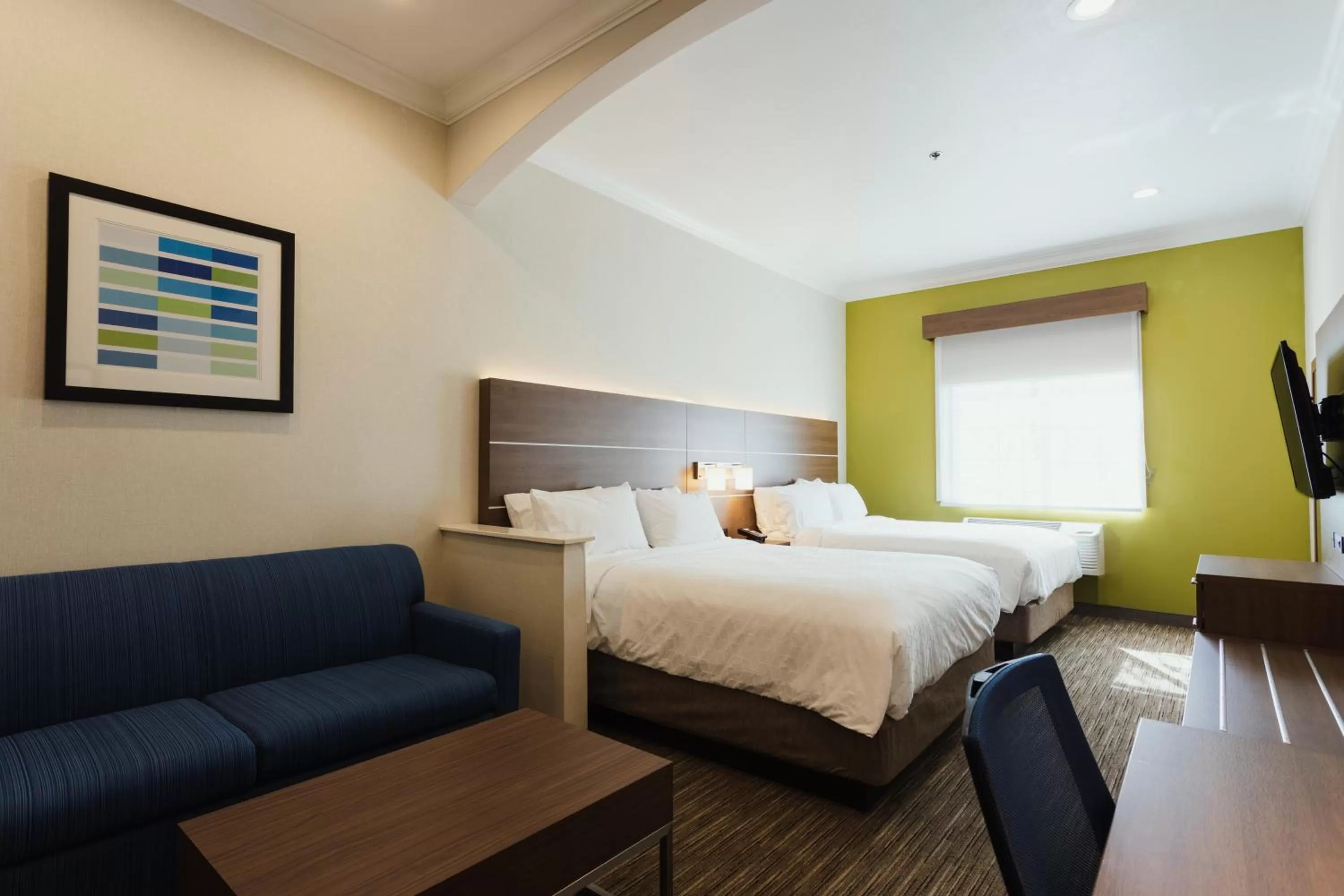 Suite with Two Queen Beds in Holiday Inn Express Davis-University Area by IHG