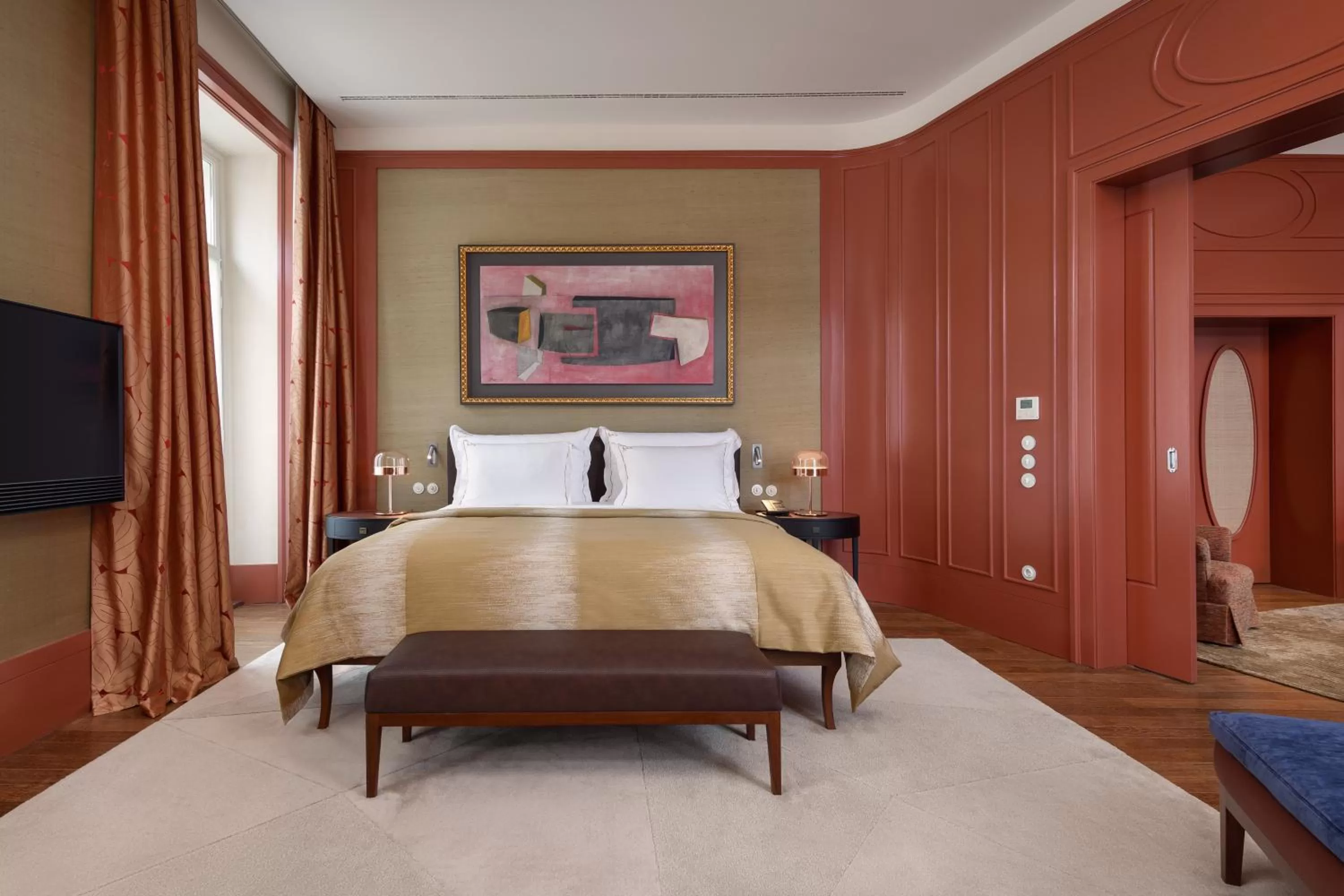 Suite with Square View - single occupancy in Bairro Alto Hotel