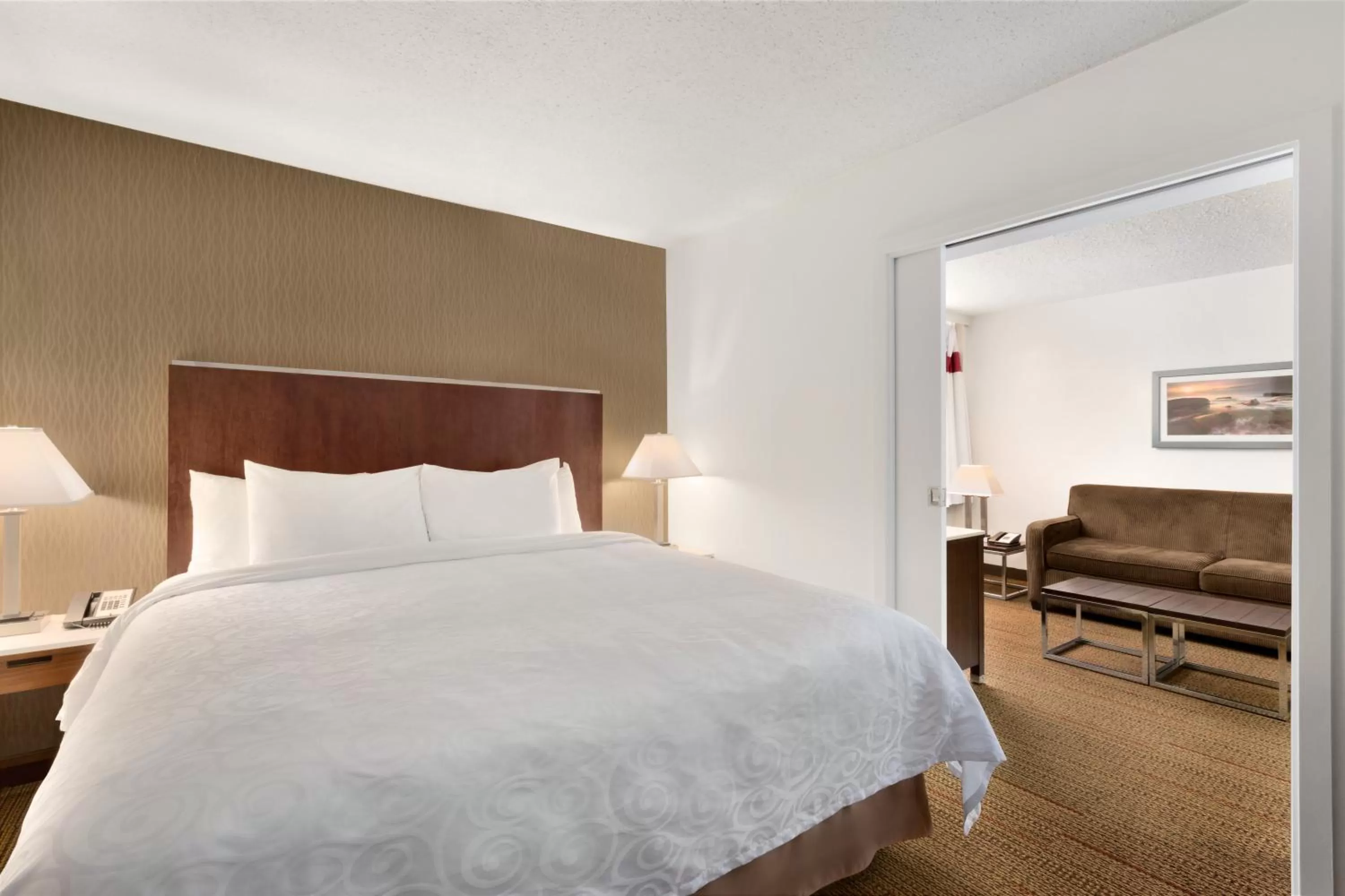 Coast King Suite in Coast Discovery Inn