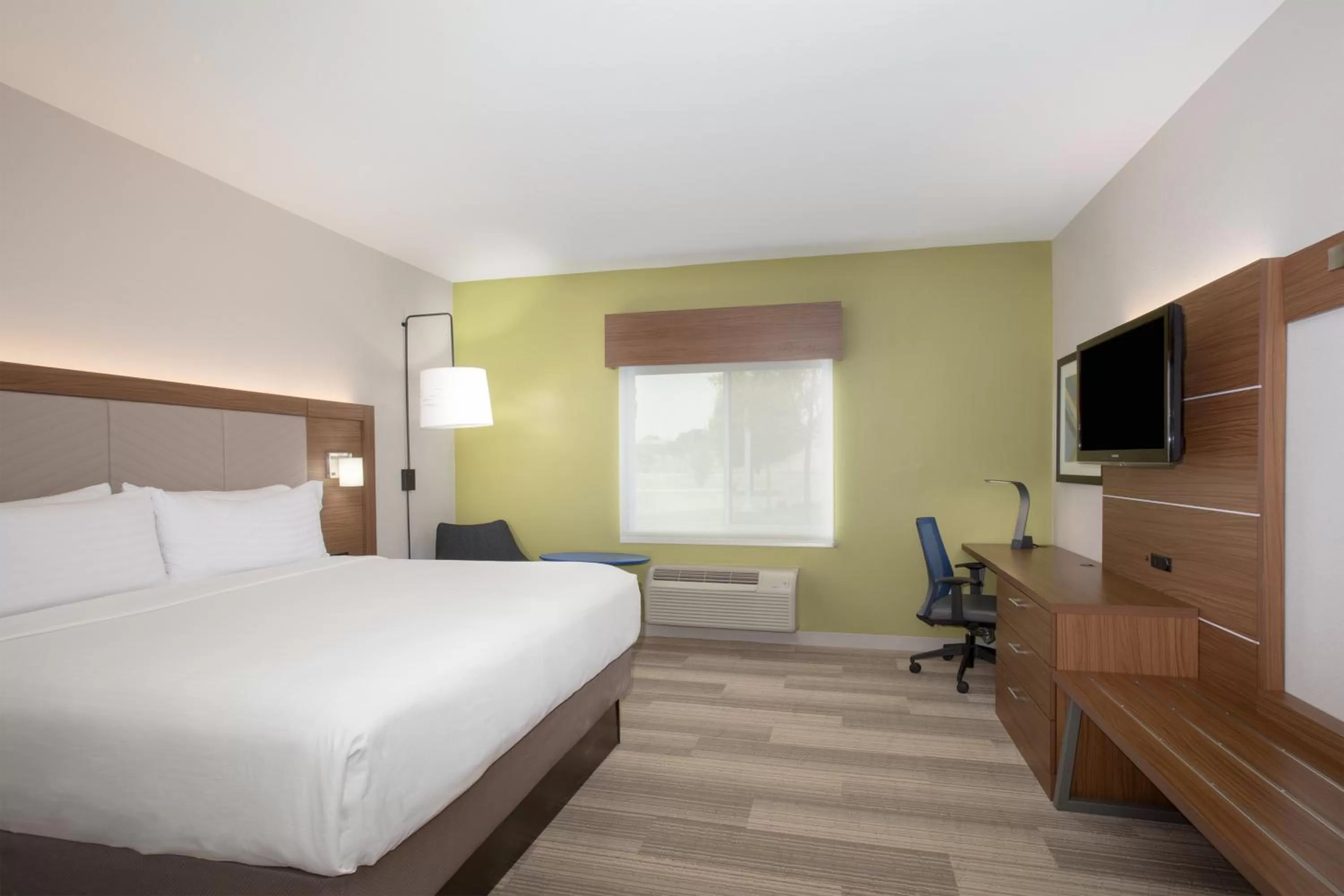 Superior King Room in Holiday Inn Express & Suites Amarillo by IHG