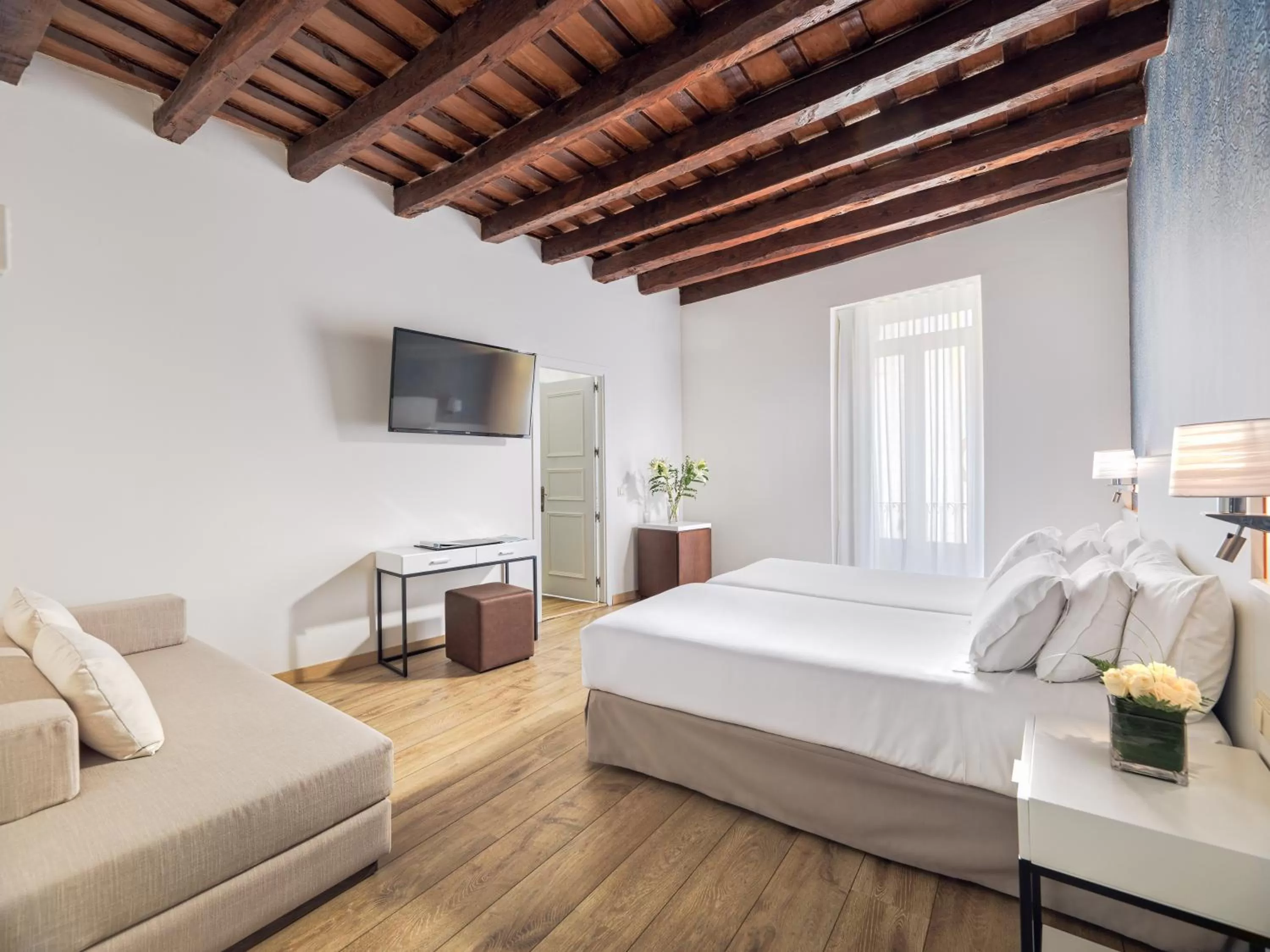 Triple Room in H10 Raco del Pi