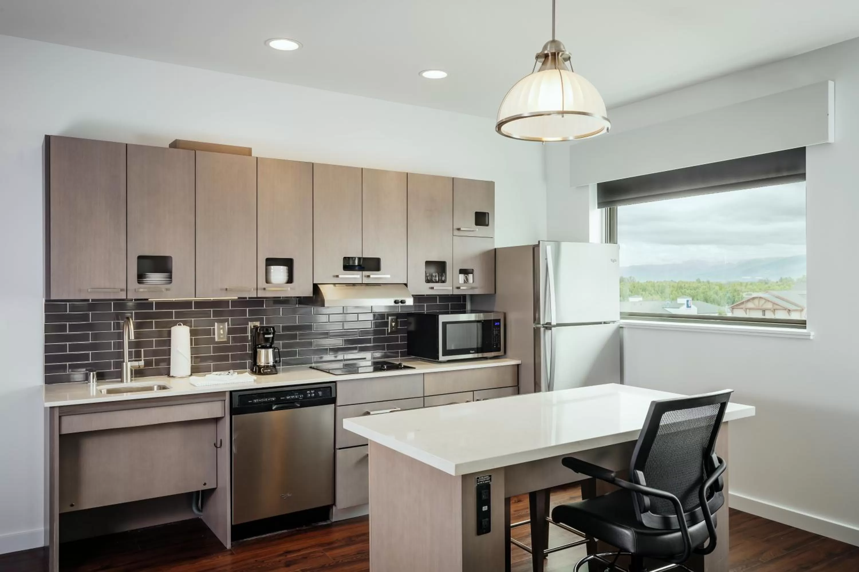 One-Bedroom Suite with Two Queen Beds and Kitchen in Hyatt House Anchorage