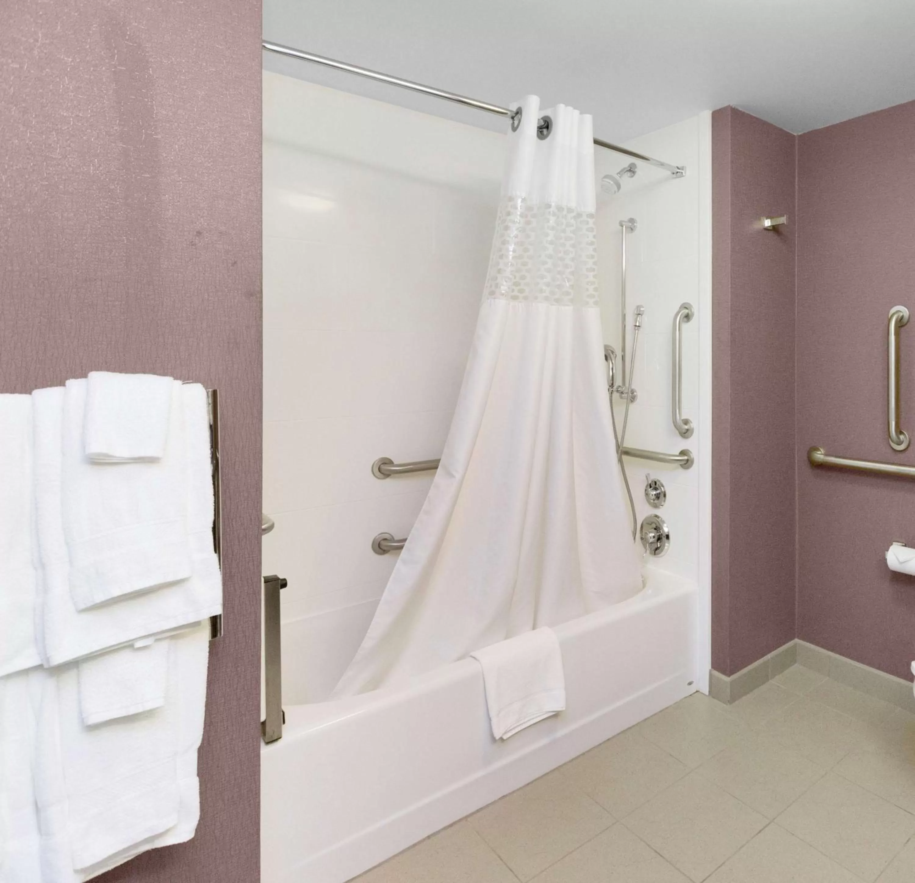 King Room - Hearing Disability Access/Non-Smoking in Hampton Inn Butler