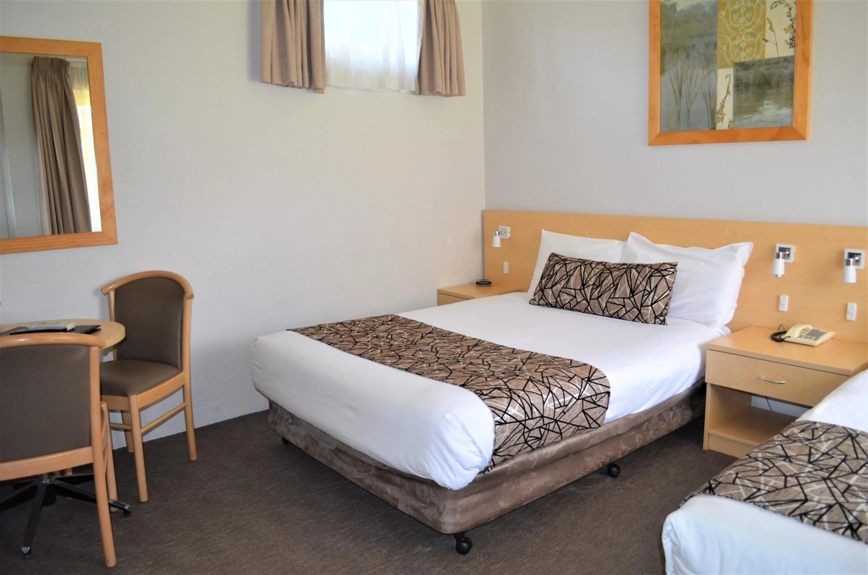Budget Twin Room in Bathurst Motor Inn