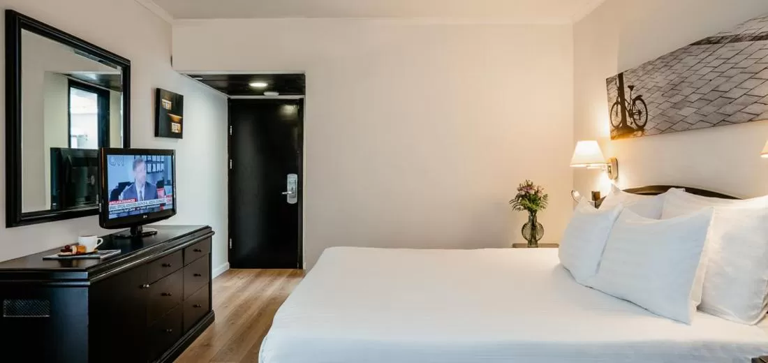 Standard Room in Crowne Plaza Tel Aviv Beach by IHG