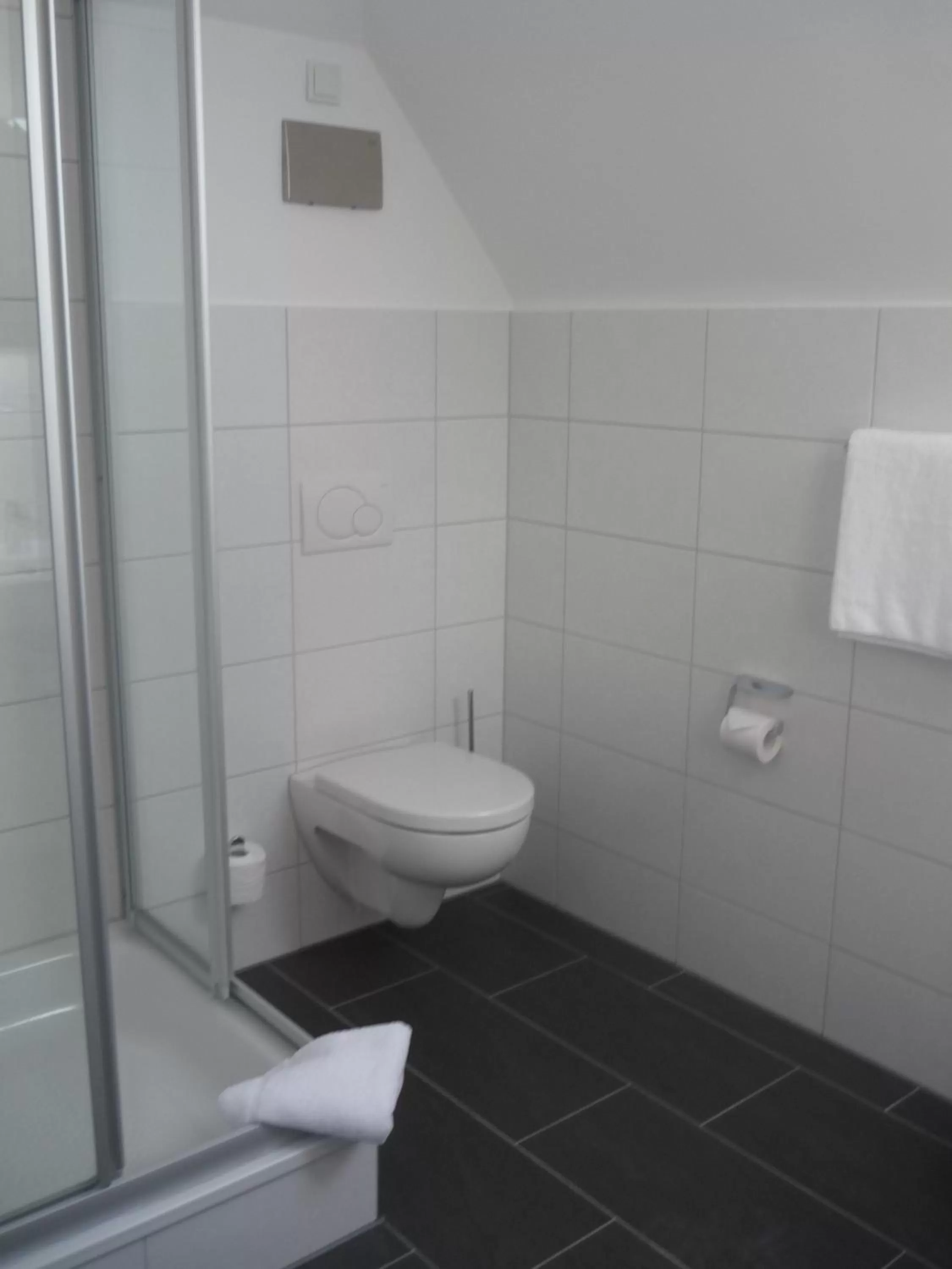 Twin Room with Private Bathroom - single occupancy in Stadthotel Bocholt