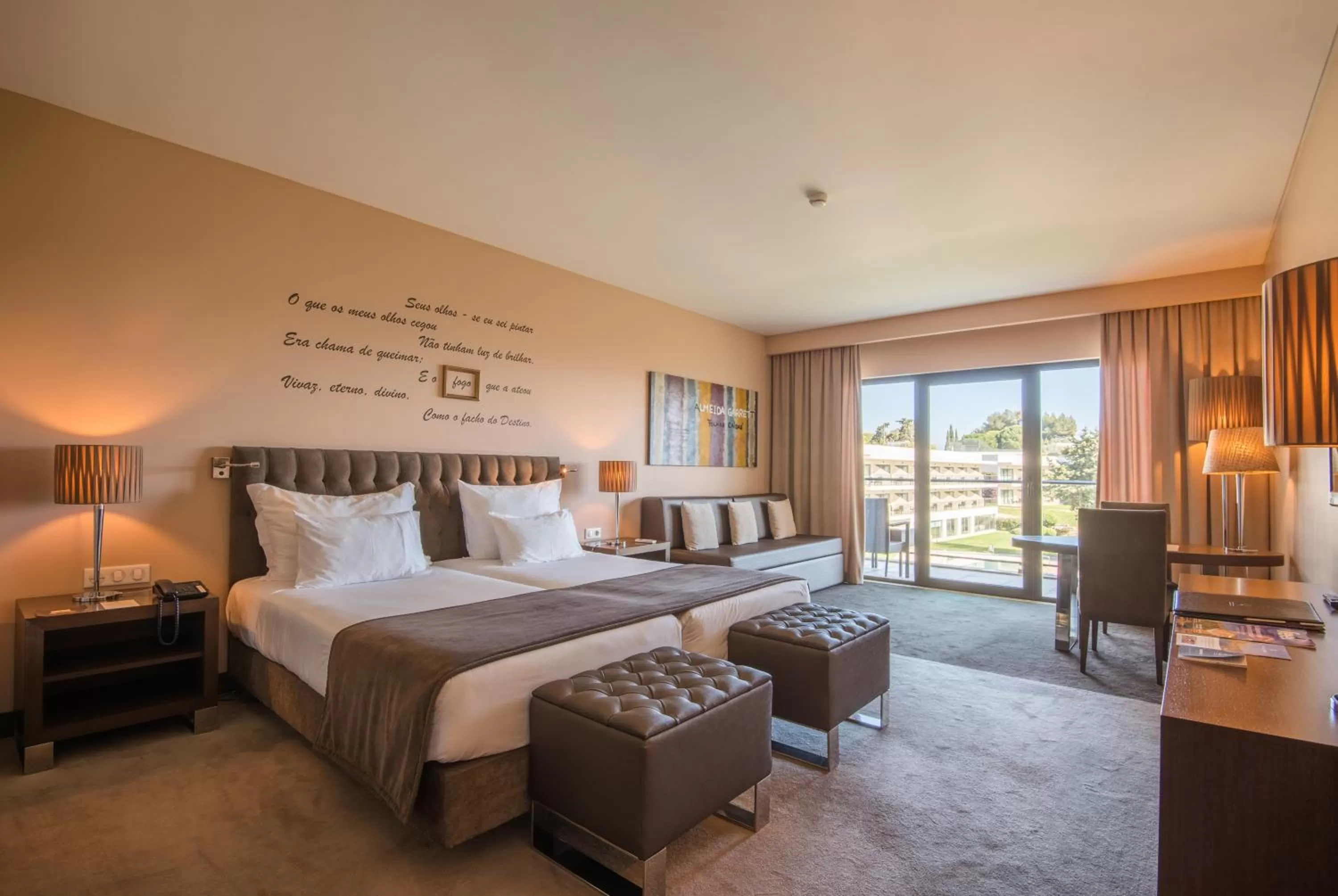 Double or Twin Room with Pool View in Vila Gale Collection Palácio dos Arcos