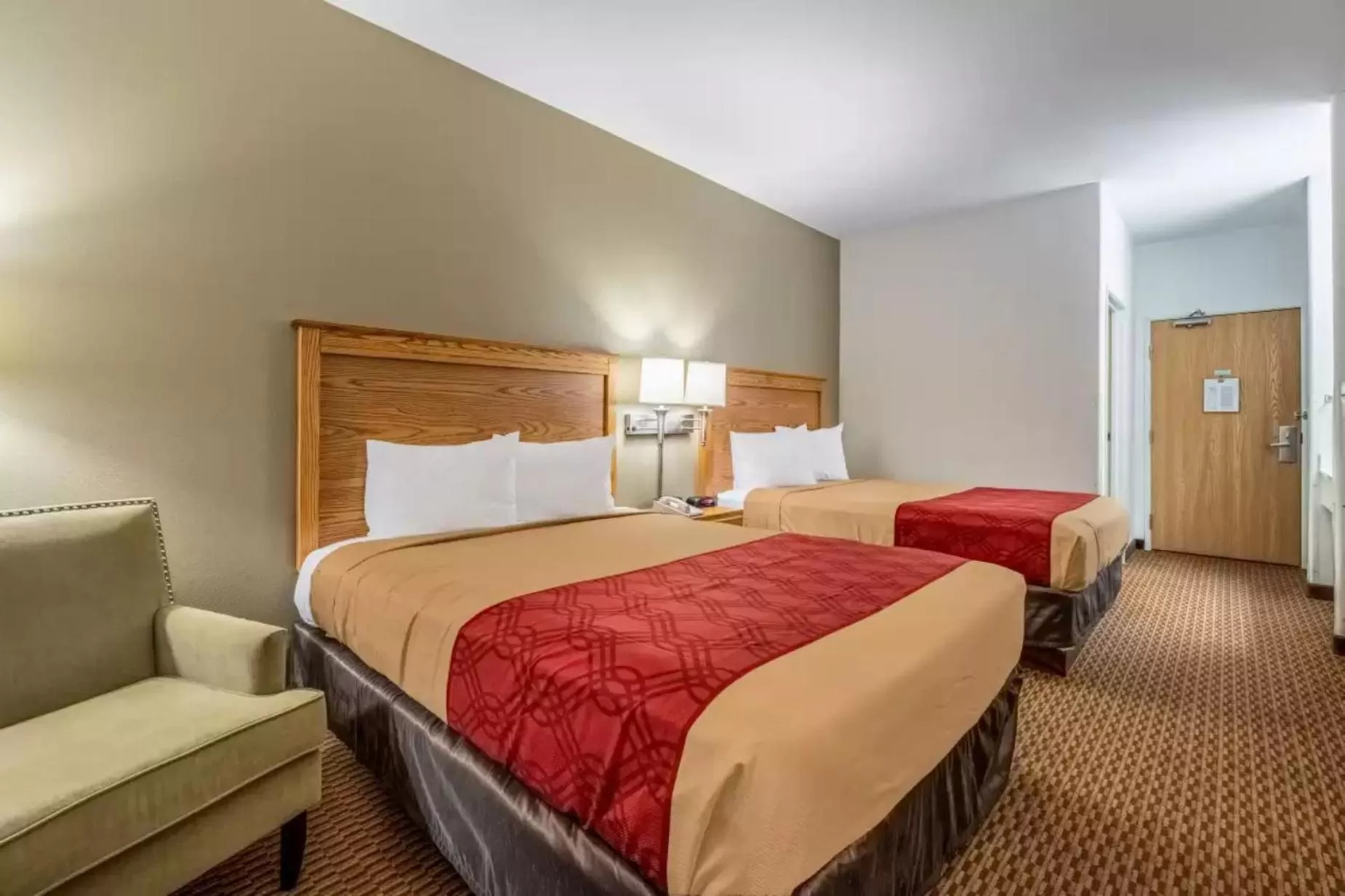 Queen Room with Two Queen Beds - Non-Smoking in Wingate by Wyndham New Castle - Glenwood Springs