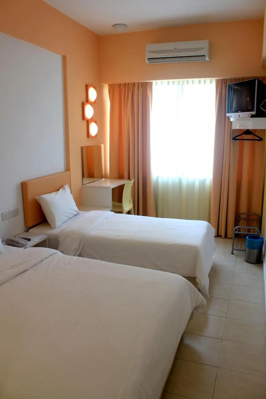 Deluxe Triple Room in YY38 Hotel
