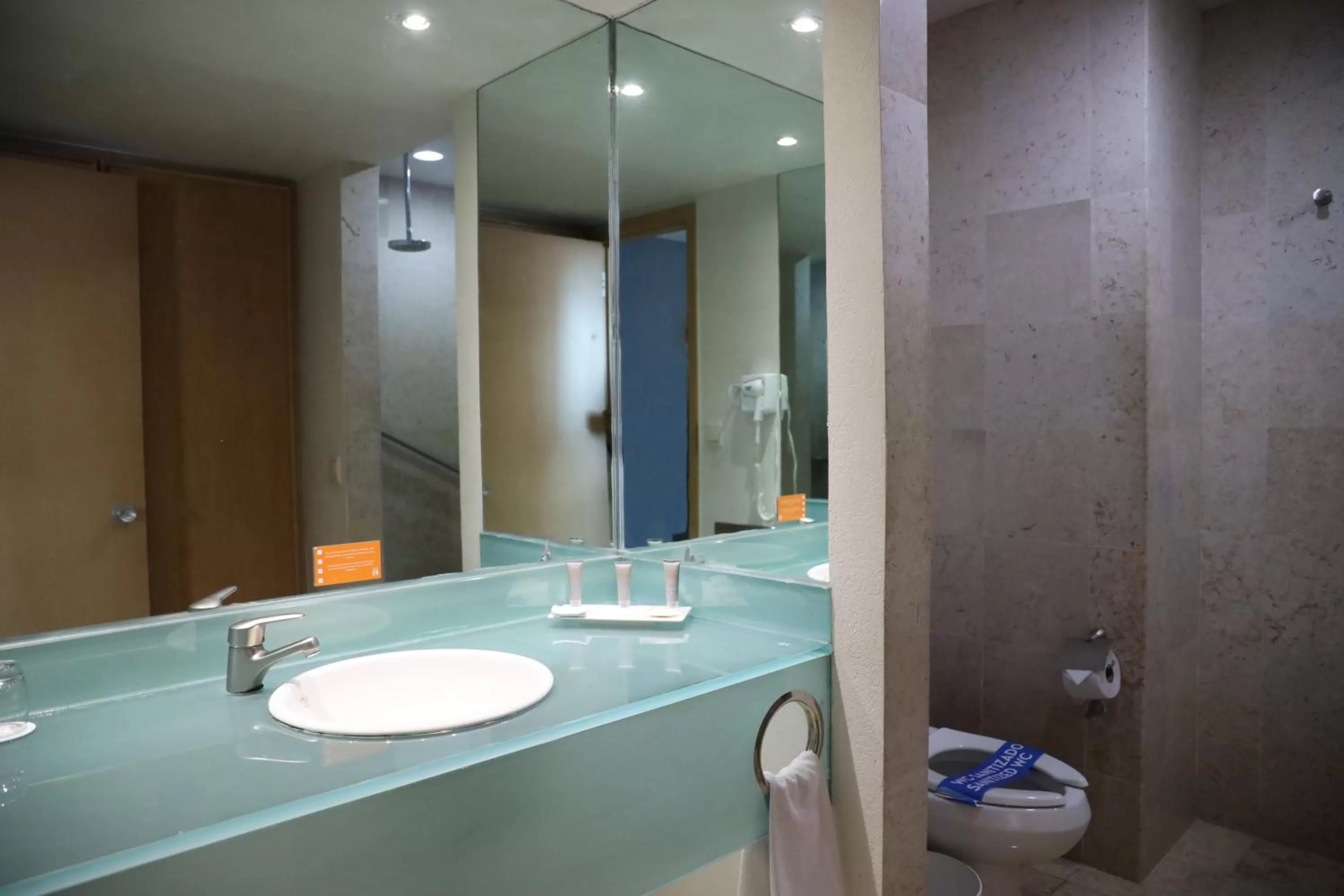 Deluxe Superior Two Beds in Real Inn Nuevo Laredo