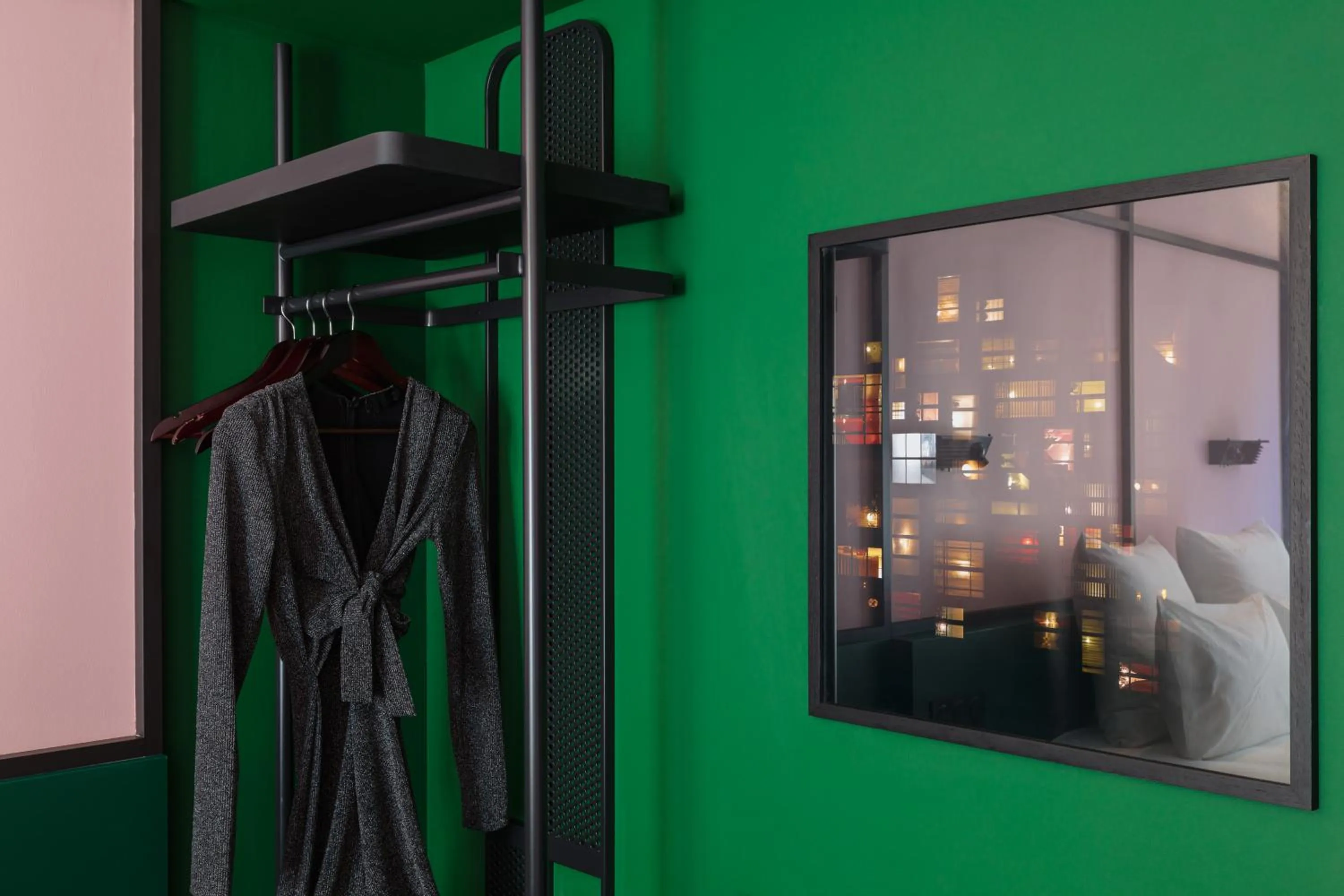 TRIBE Comfort Double Room in TRIBE Lyon Croix Rousse