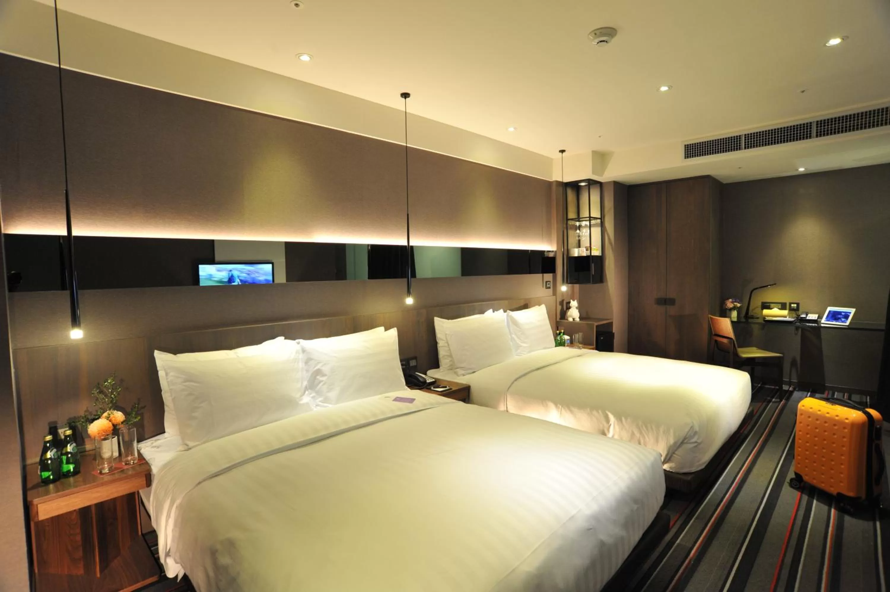 Quadruple Room with 2 Queen Beds in WESTGATE Hotel