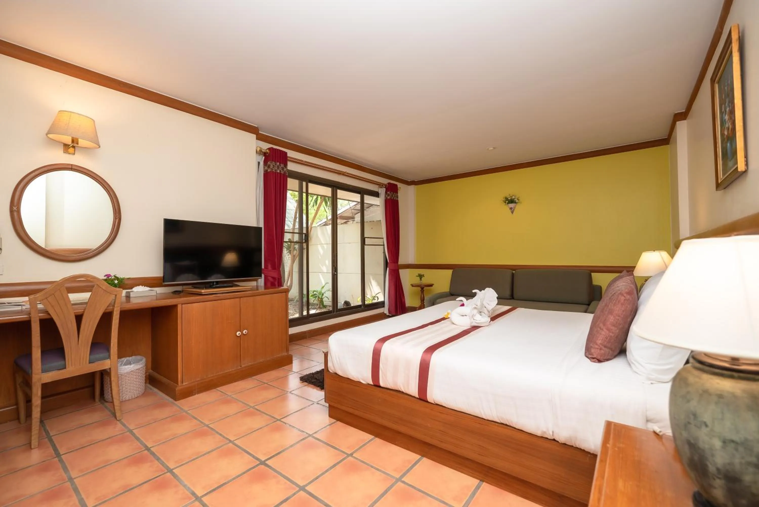 Deluxe Villa Twin/ Double Room in Comsaed River Kwai Resort